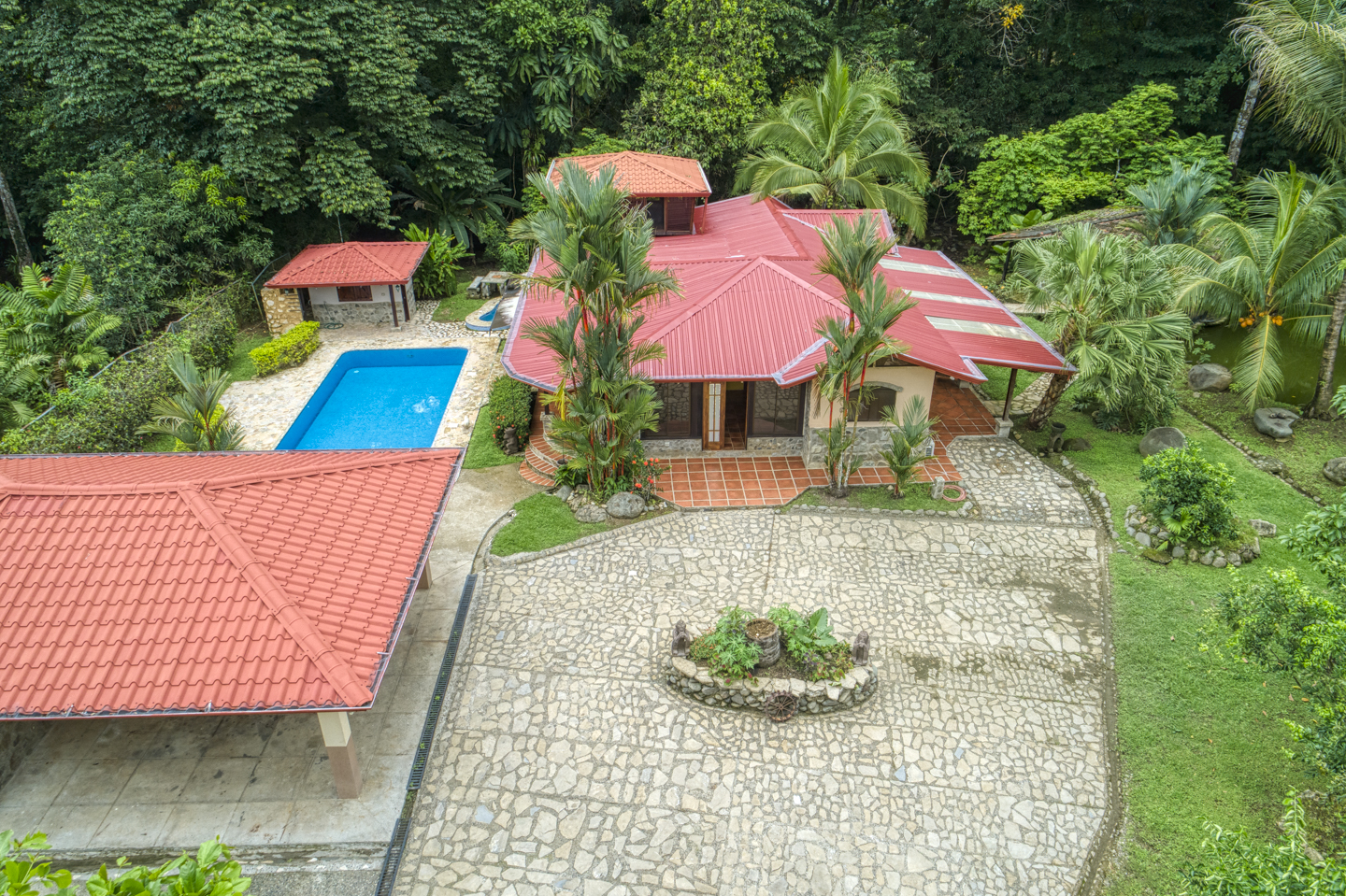 3 bed Single Family Homes For Sale in Ojochal, Puntarenas - thumb 1