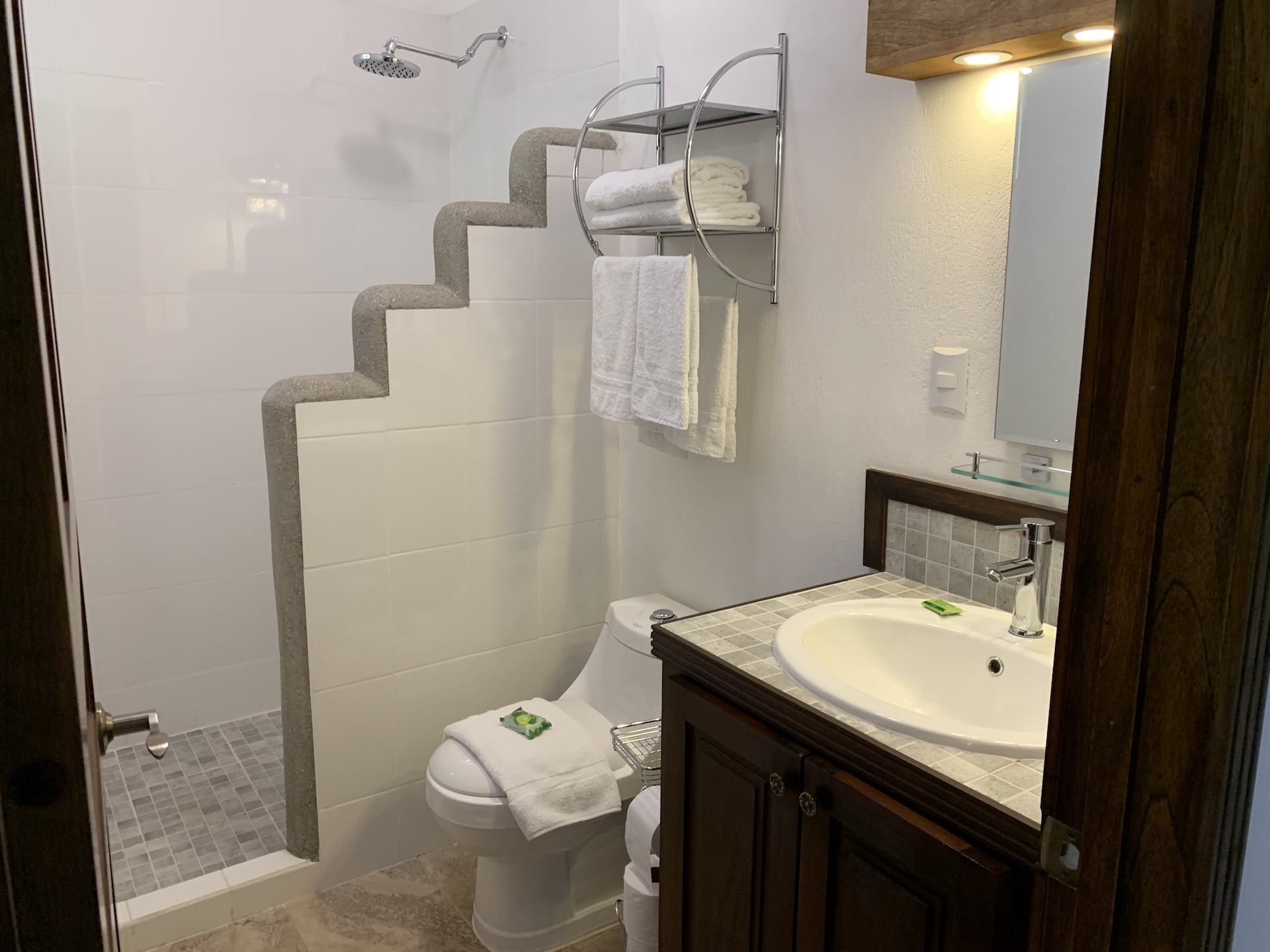 2 bed Single Family Homes For Sale in Dominical, Puntarenas - thumb 11