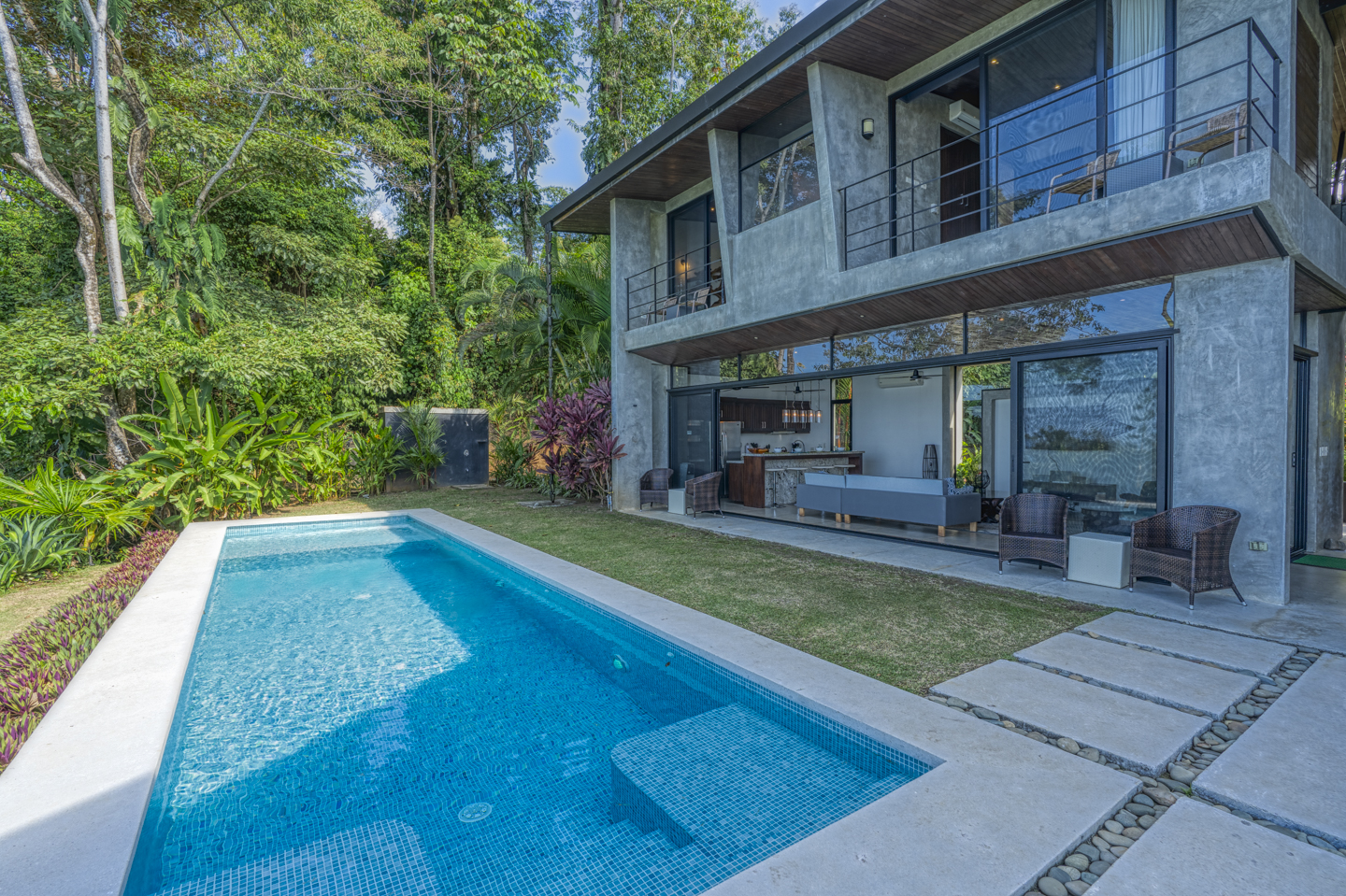 3 bed Single Family Homes For Sale in Dominical, Puntarenas - thumb 28