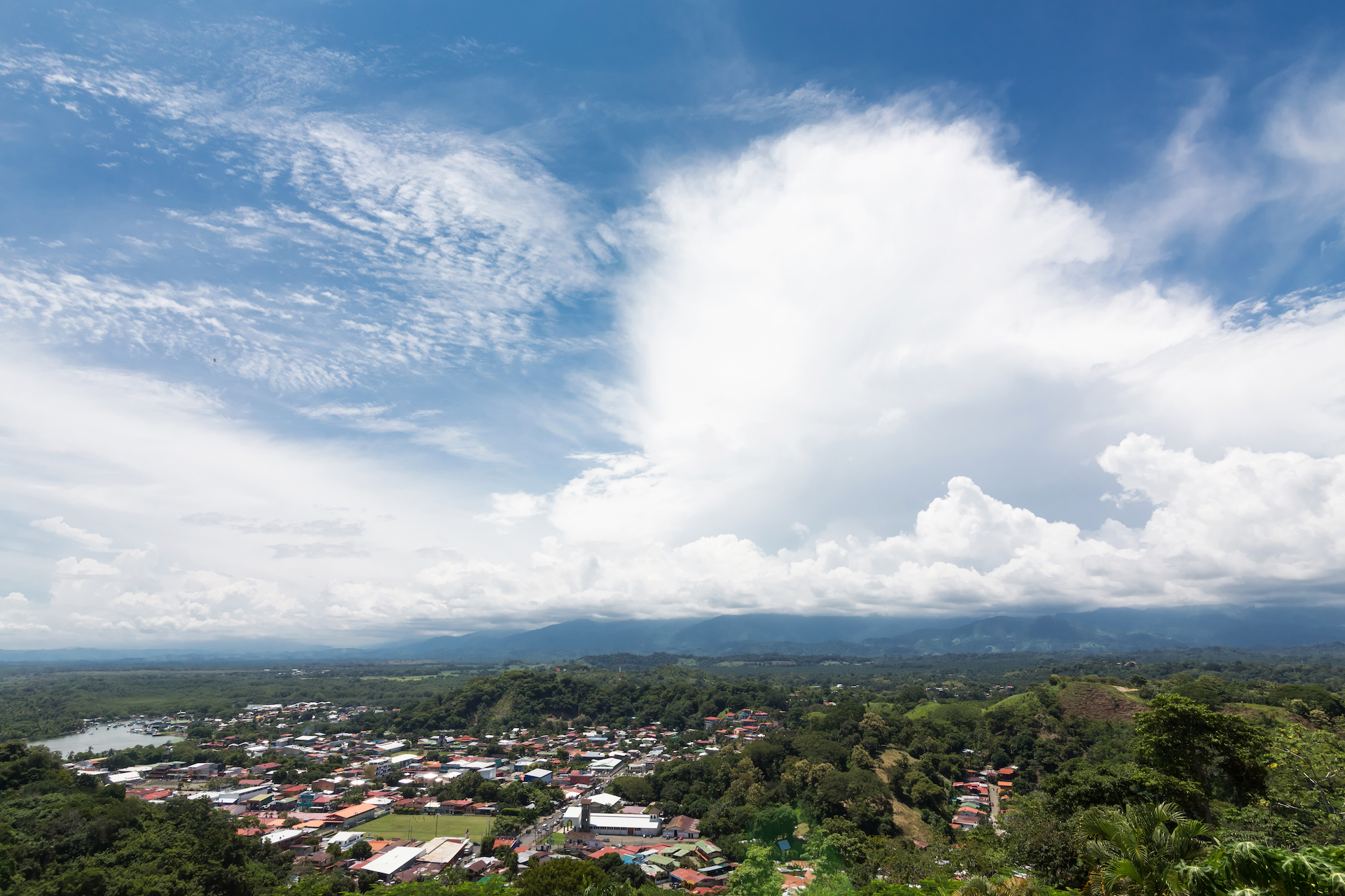 4 bed Single Family Homes For Sale in Manuel Antonio, Puntarenas - thumb 7