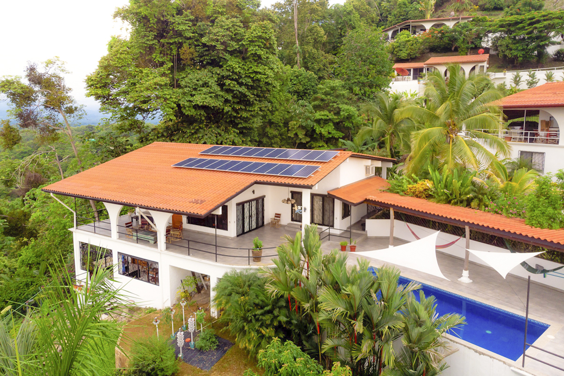 4 bed Single Family Homes For Sale in Manuel Antonio, Puntarenas - thumb 6