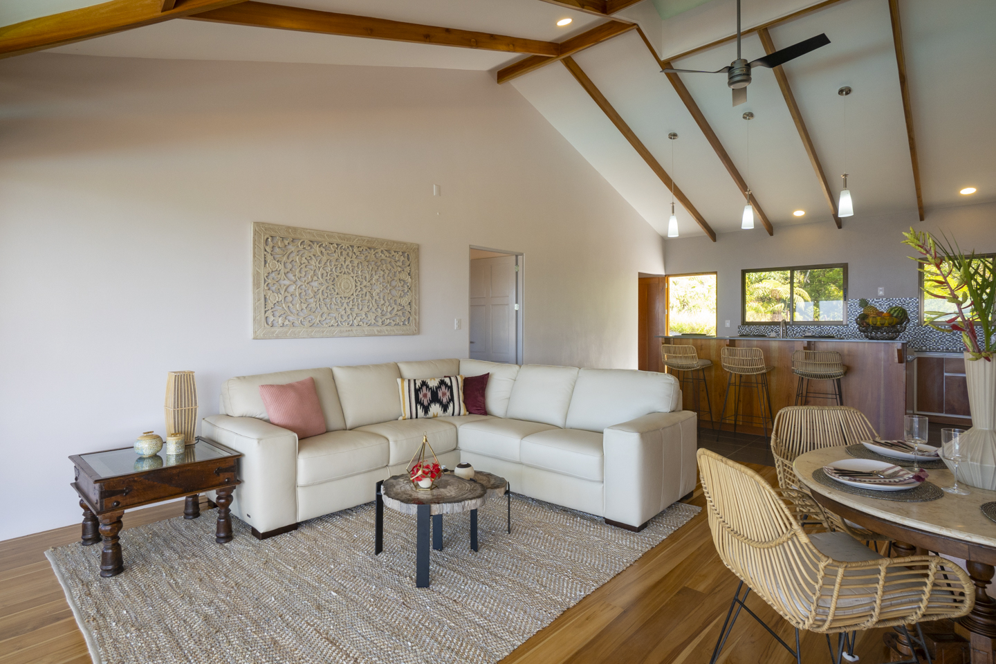 4 bed Single Family Homes For Sale in Dominical, Puntarenas - thumb 9