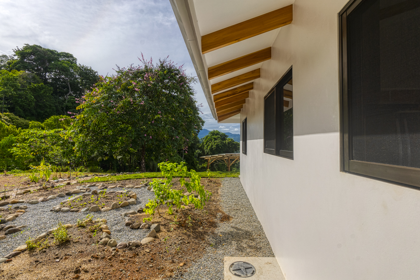 4 bed Single Family Homes For Sale in Dominical, Puntarenas - thumb 30