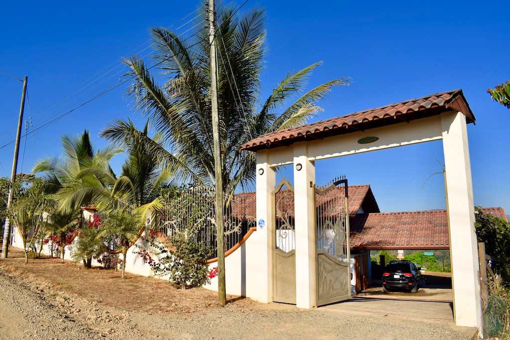 2 bed Single Family Homes For Sale in Perez Zeledon, Puntarenas - thumb 12