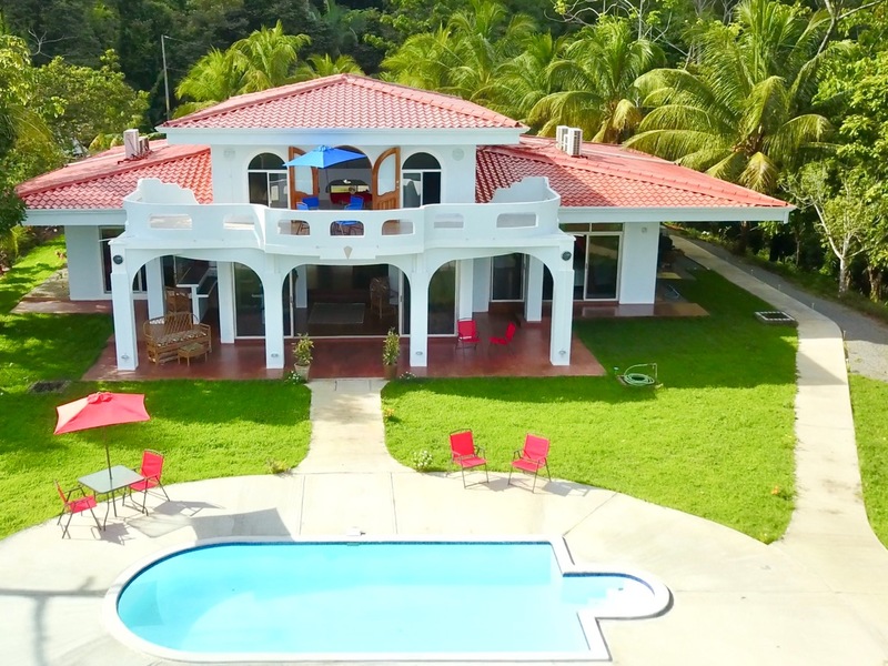 3 bed Single Family Homes For Sale in Dominical, Puntarenas - 1