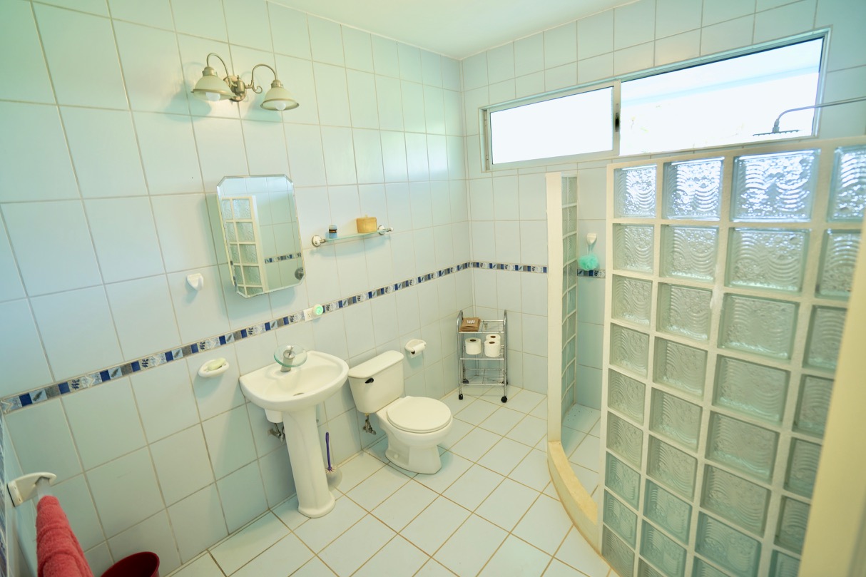 3 bed Single Family Homes For Sale in Dominical, Puntarenas - thumb 12