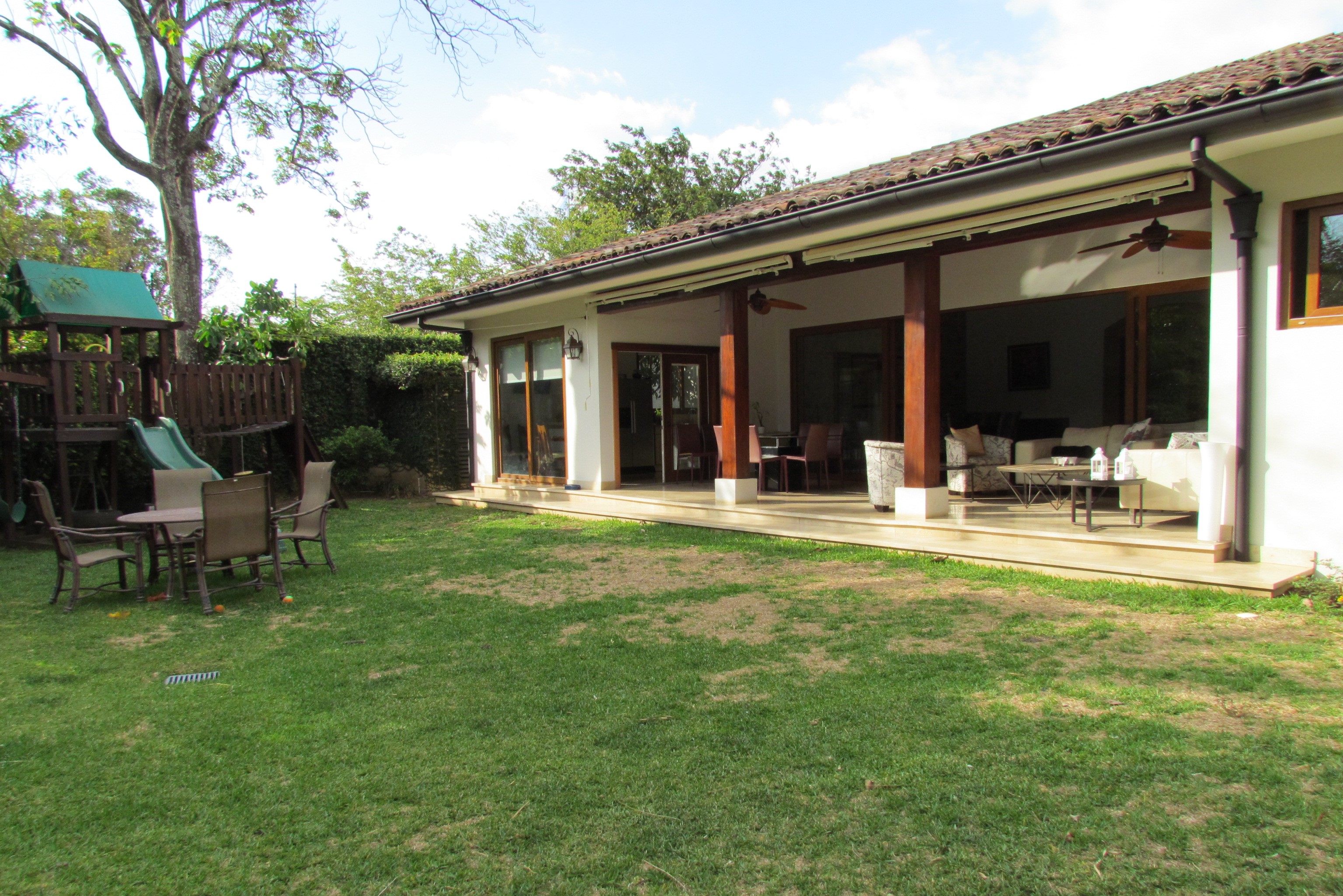 3 bed Single Family Homes For Sale in Santa Ana, San Jose - thumb 3