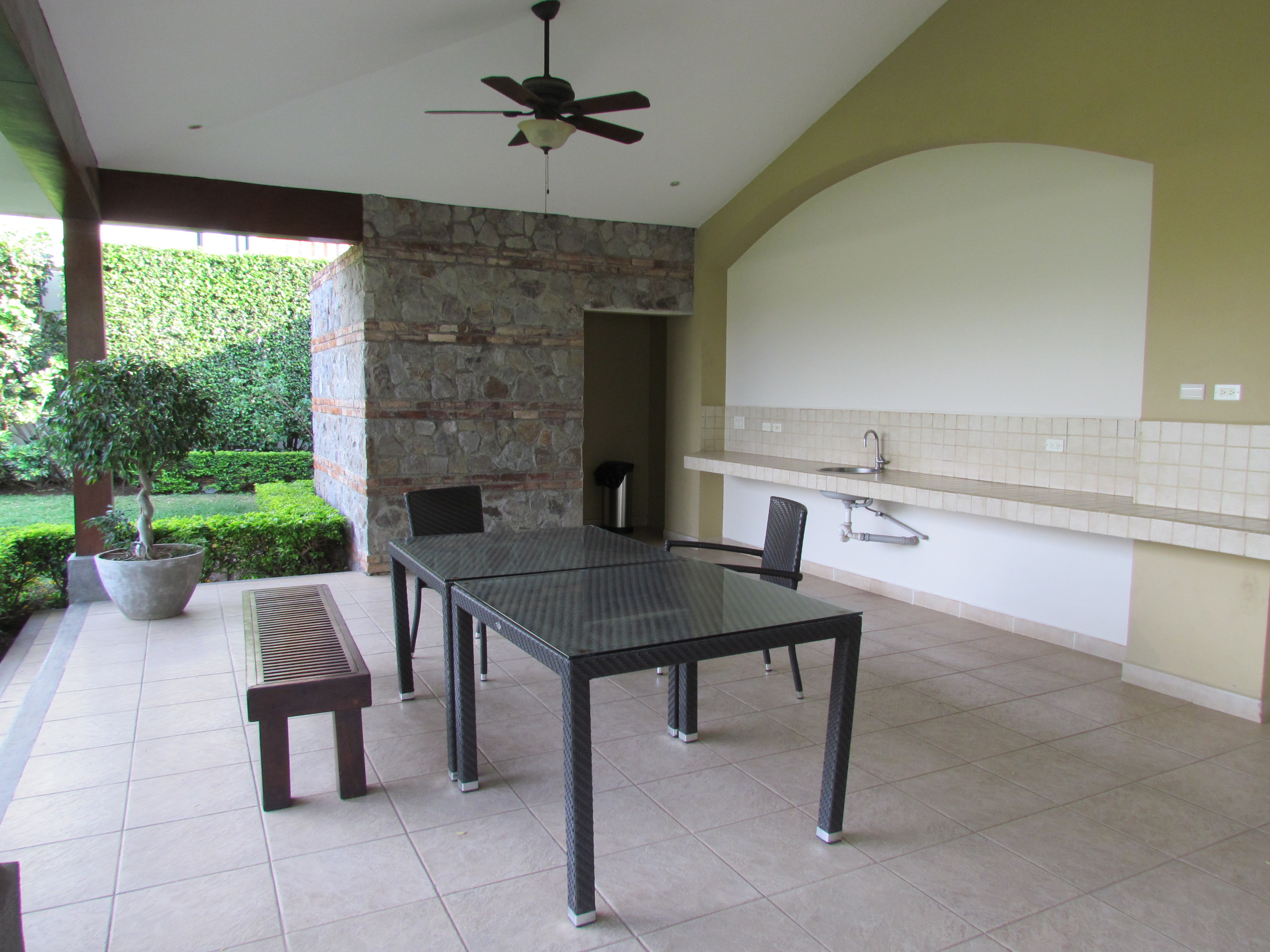 3 bed Single Family Homes For Sale in Santa Ana, San Jose - thumb 24