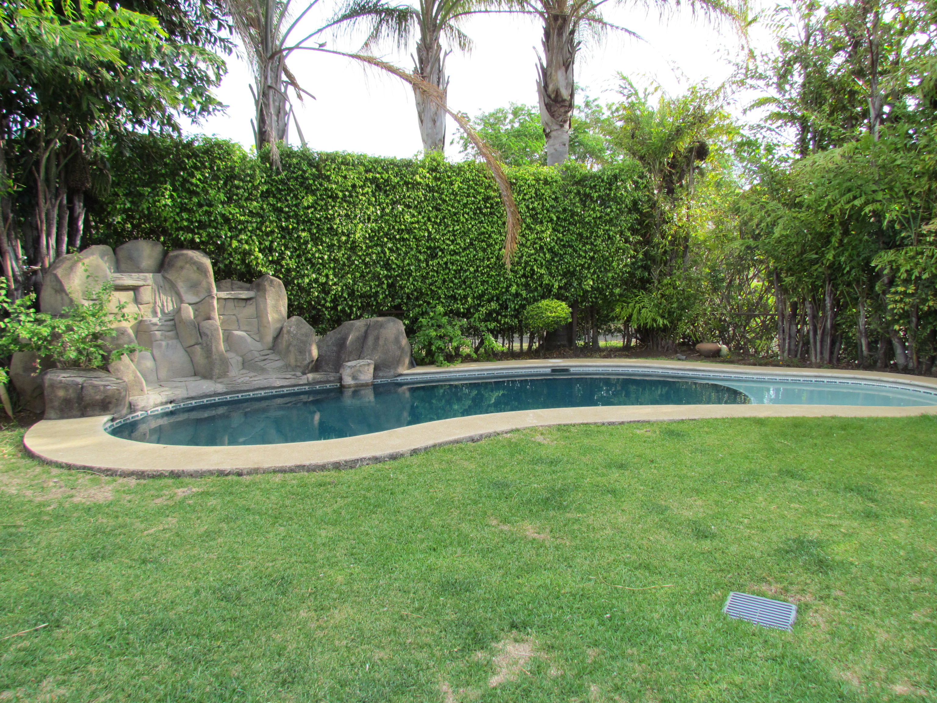 3 bed Single Family Homes For Sale in Santa Ana, San Jose - thumb 5