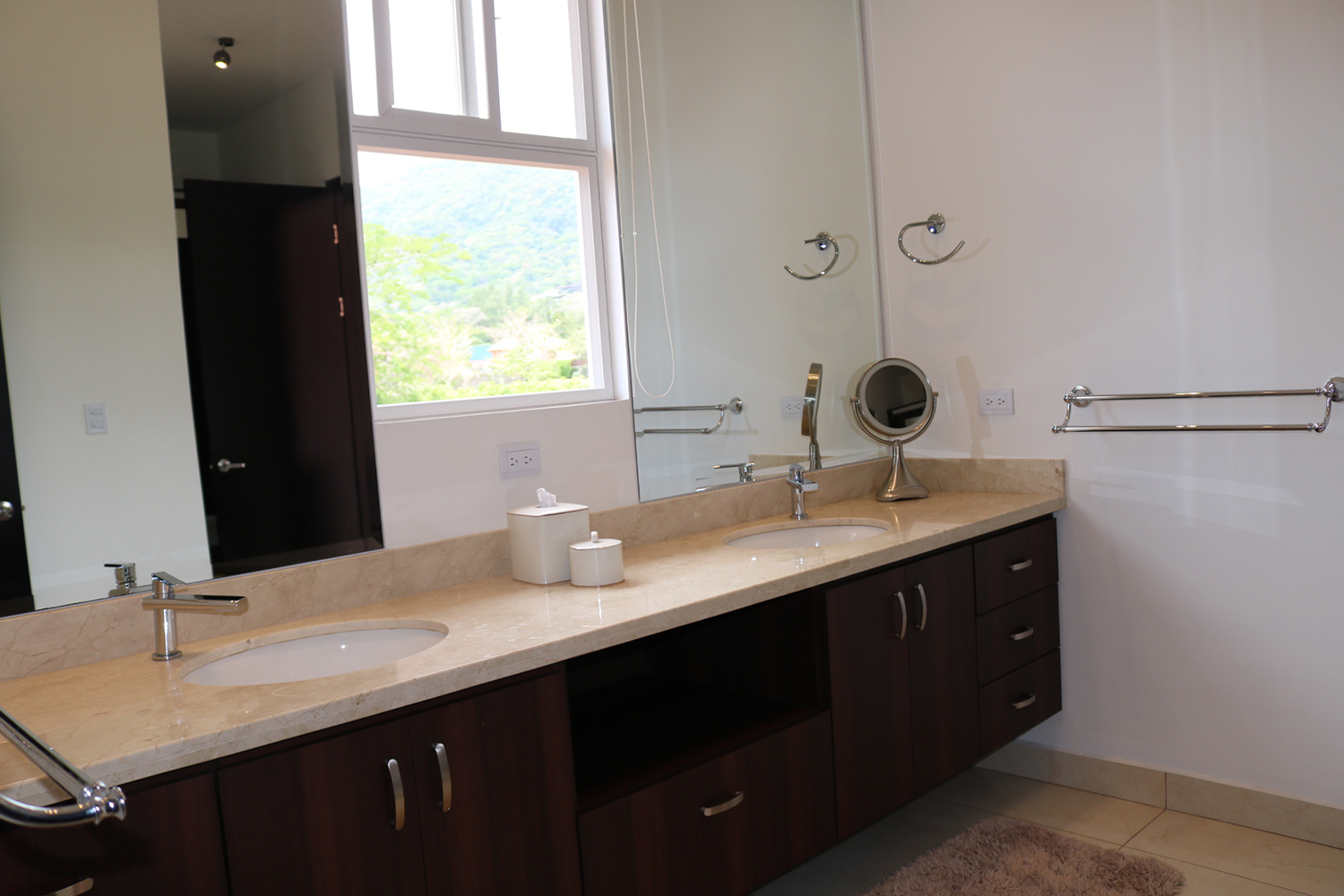 3 bed Single Family Homes For Sale in Santa Ana, San Jose - thumb 22