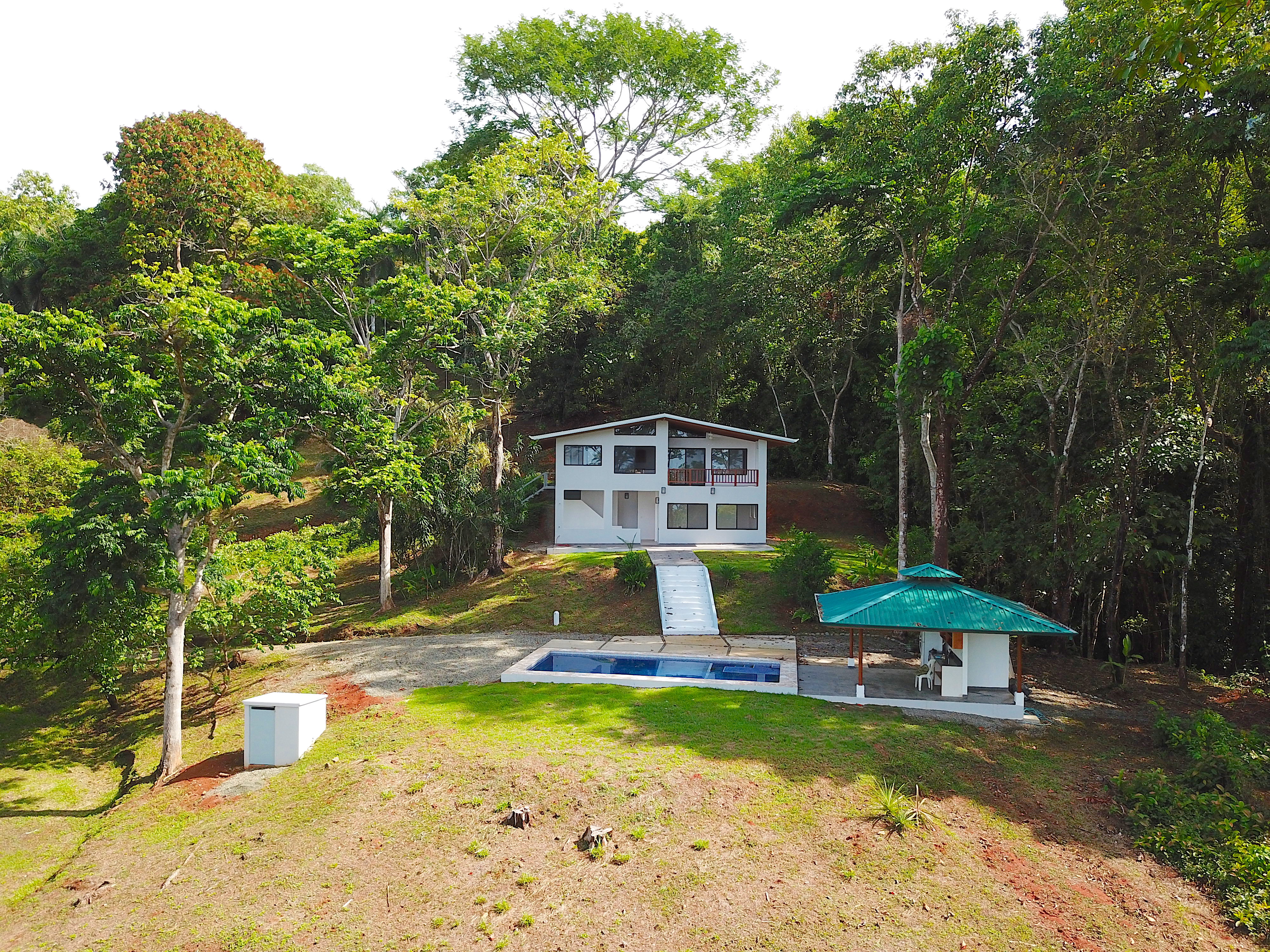 3 bed Single Family Homes For Sale in Dominical, Puntarenas - thumb 5