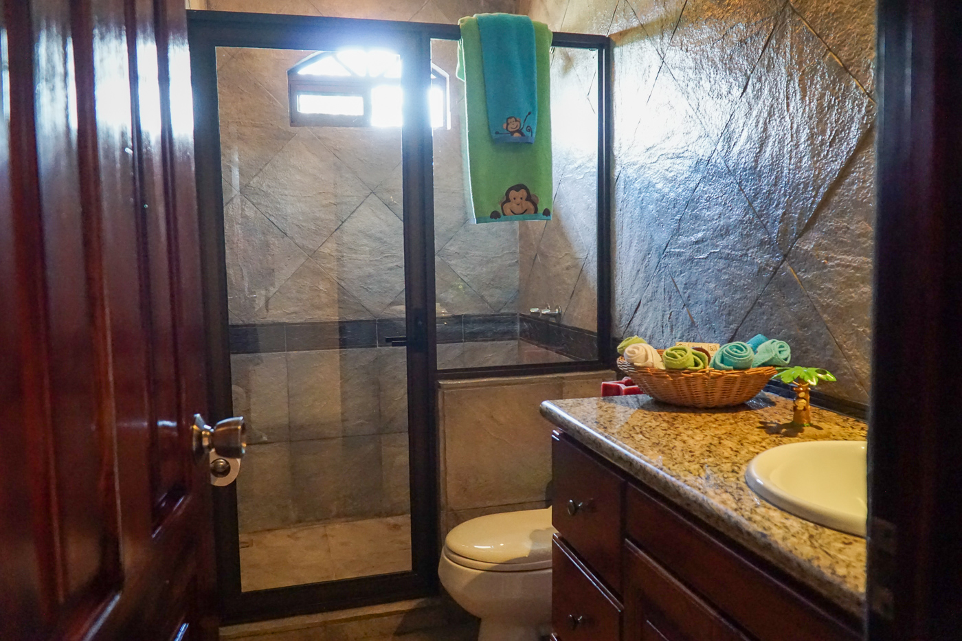 5 bed Single Family Homes For Sale in Perez Zeledon, San Jose - thumb 26