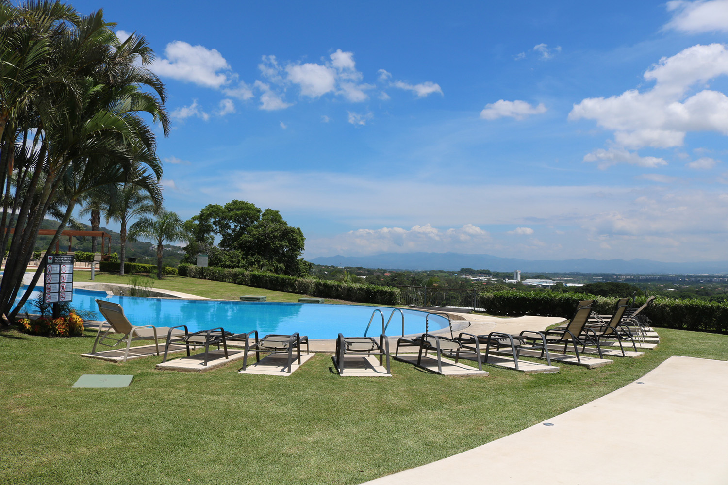 3 bed Apartment For Sale in Santa Ana, San Jose - thumb 16