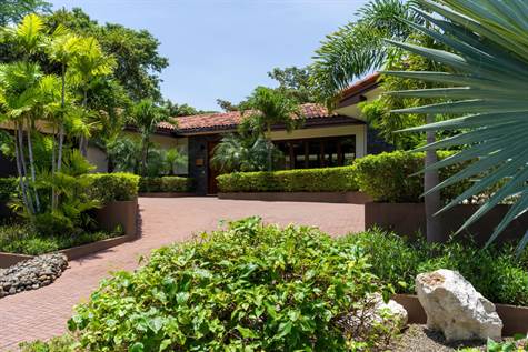4 bed Single Family Homes For Sale in Playas Del Coco, Guanacaste - thumb 11