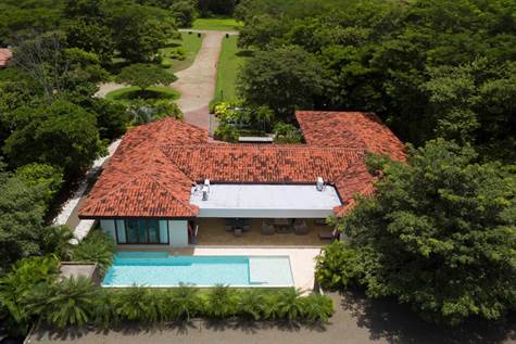 4 bed Single Family Homes For Sale in Playas Del Coco, Guanacaste - thumb 1