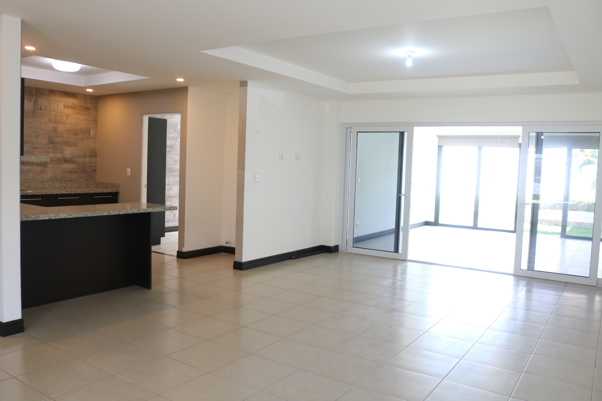 3 bed Condo For Sale in Escazu, San Jose - thumb 4