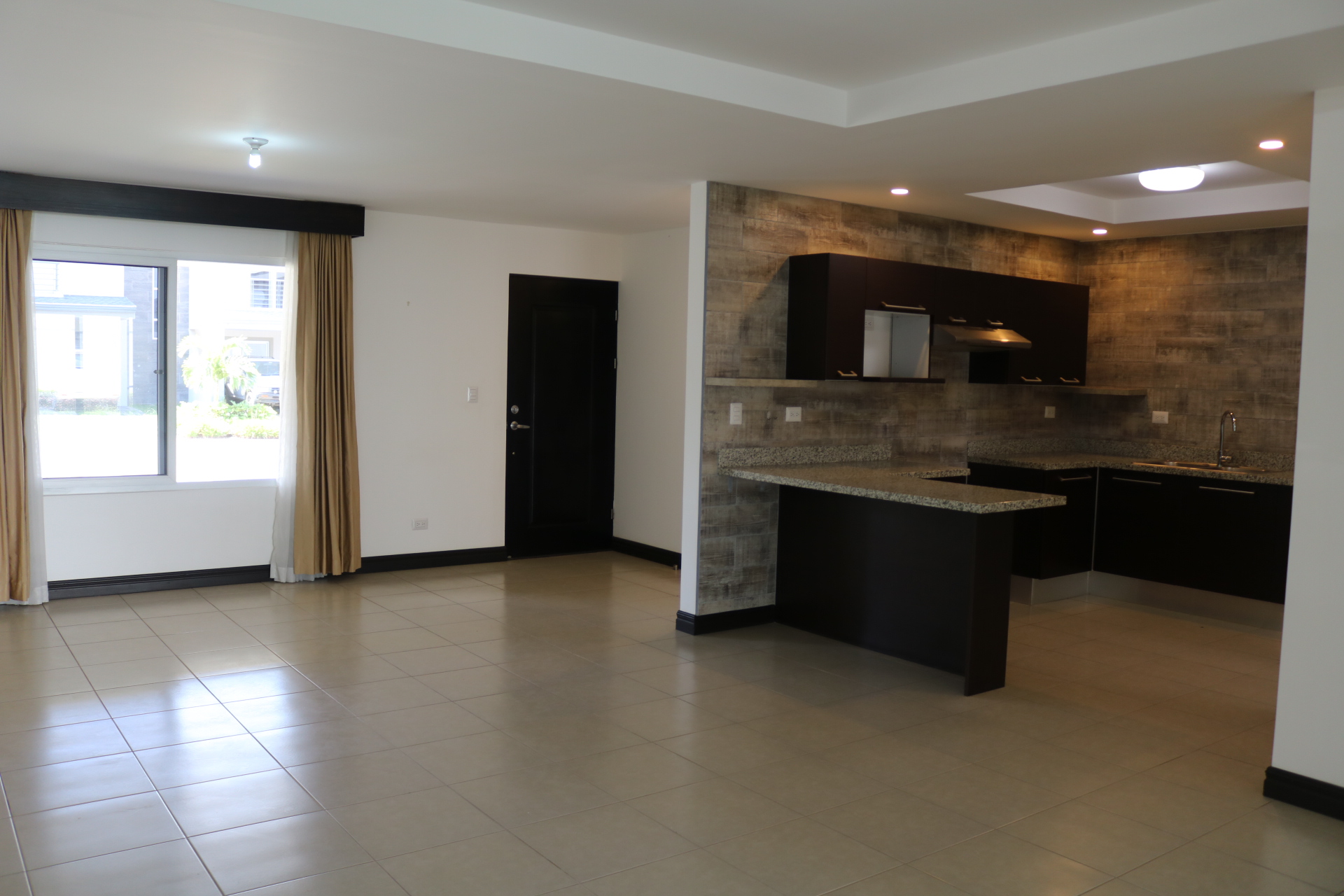 3 bed Condo For Sale in Escazu, San Jose - thumb 2