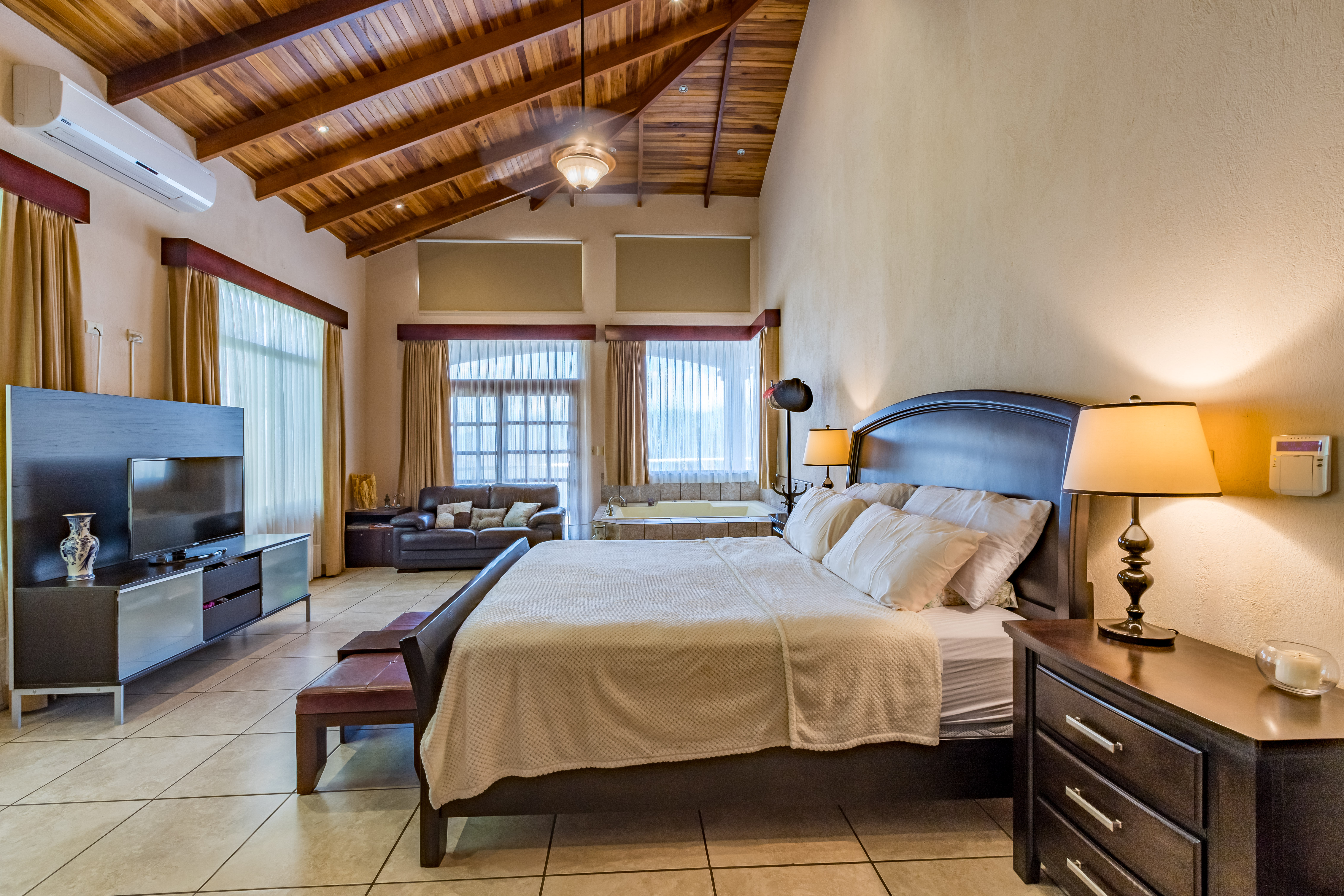 4 bed Single Family Homes For Sale in Orotina, Alajuela - thumb 5