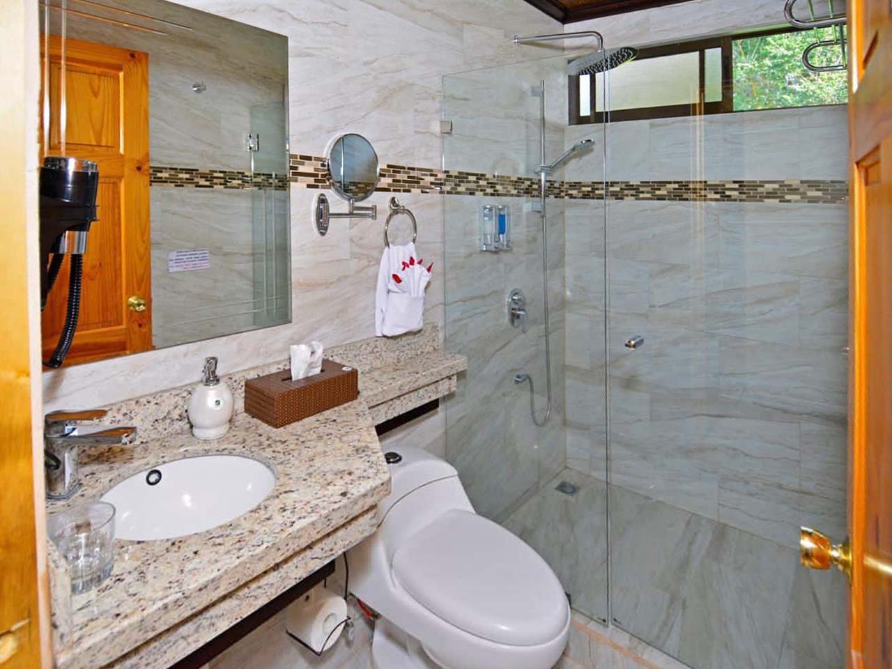 27 bed Hotel / Leisure For Sale in La Guacima, Alajuela - thumb 27