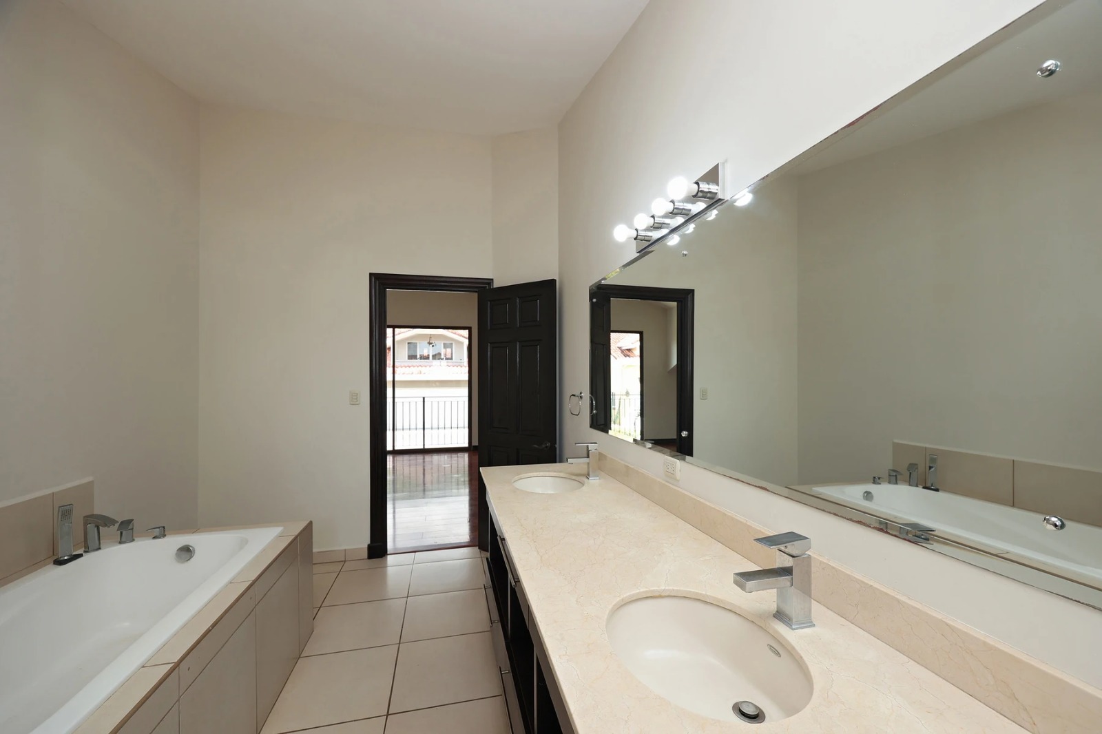 5 bed Condo For Rent in Santa Ana, San Jose - thumb 19
