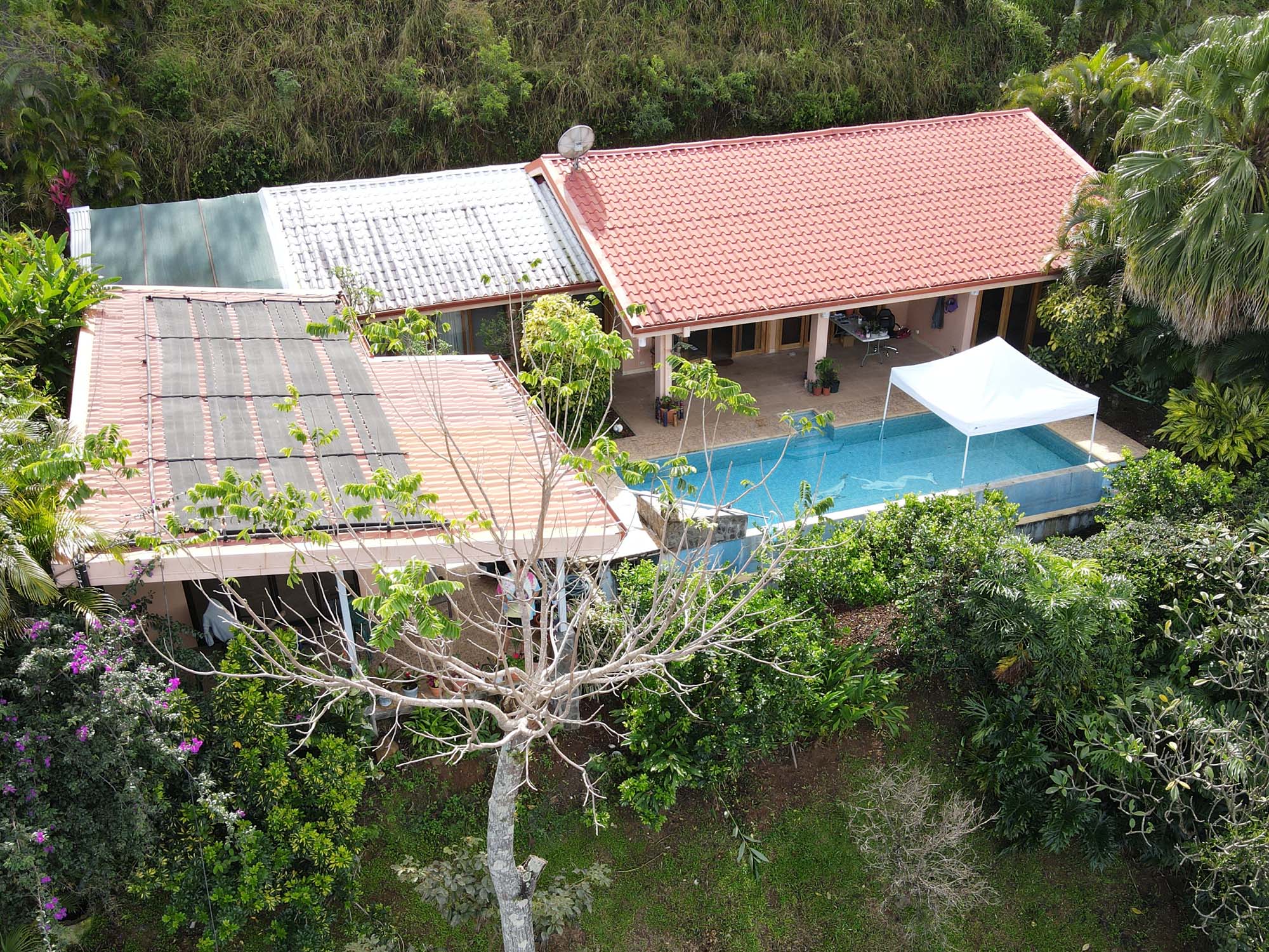 4 bed Single Family Homes For Sale in Atenas, Alajuela - thumb 8