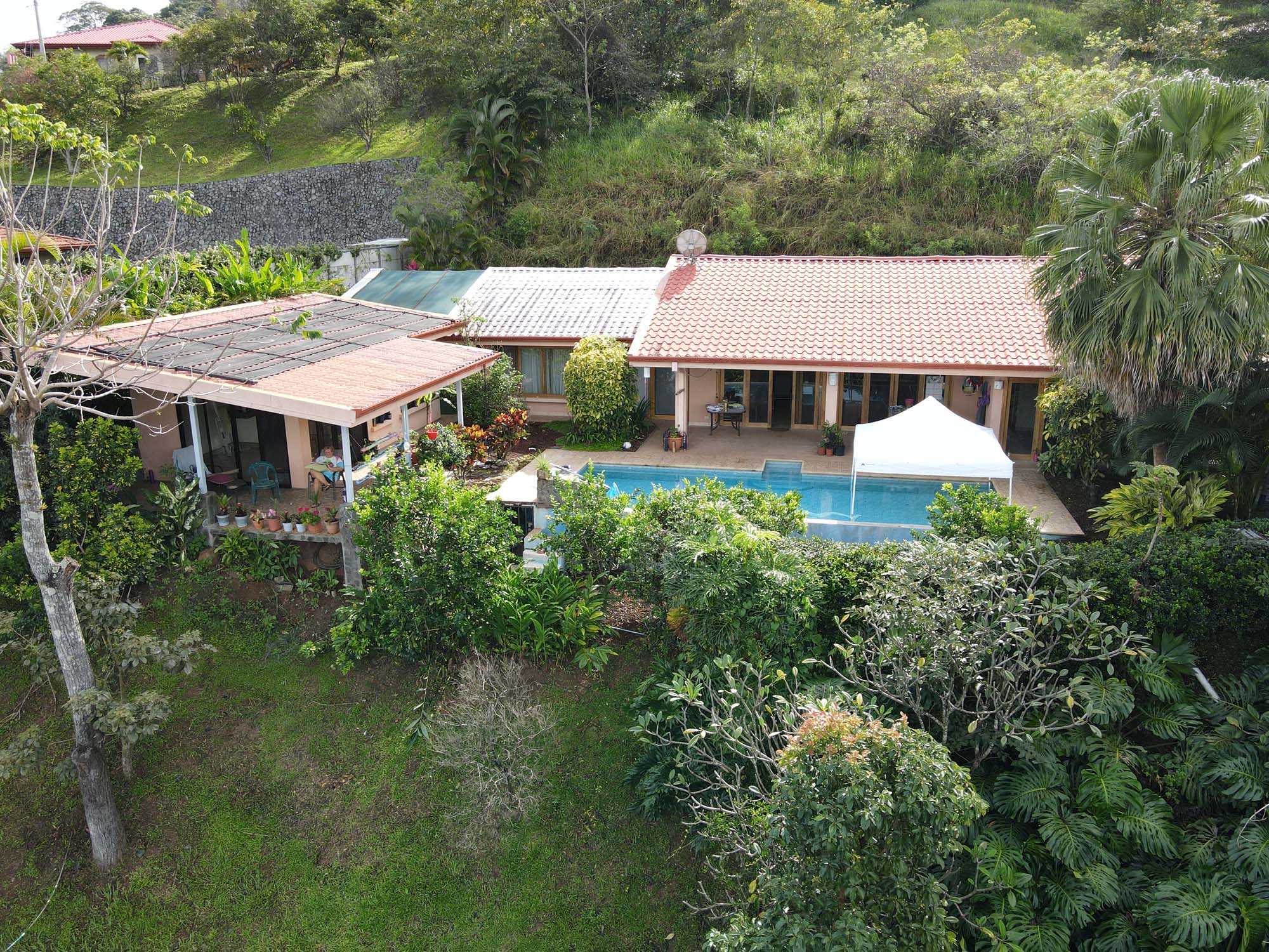 4 bed Single Family Homes For Sale in Atenas, Alajuela - thumb 1