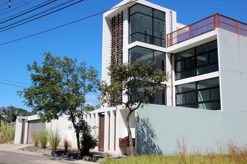 3 bed Apartment For Sale in Santa Ana, San Jose - thumb 11