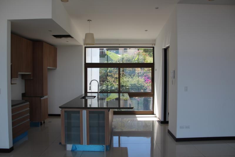 3 bed Apartment For Sale in Santa Ana, San Jose - thumb 4