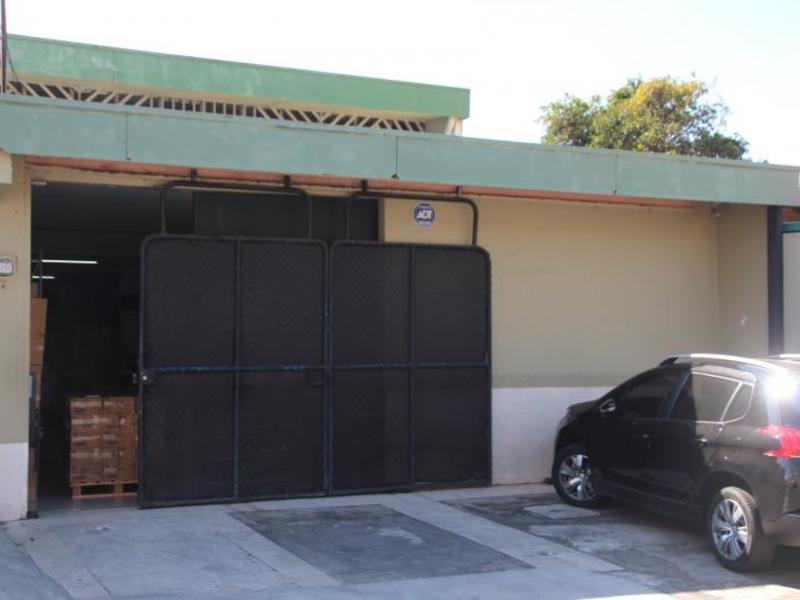 3 bed Warehouse For Rent in Moravia, San Jose - 1