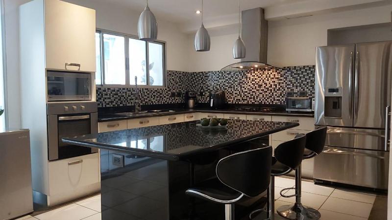 4 bed Single Family Homes For Sale in Curridabat, San Jose - thumb 12