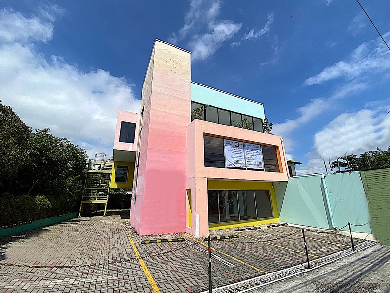 6 bed Office / Retail For Sale in Escazu, San Jose - 1