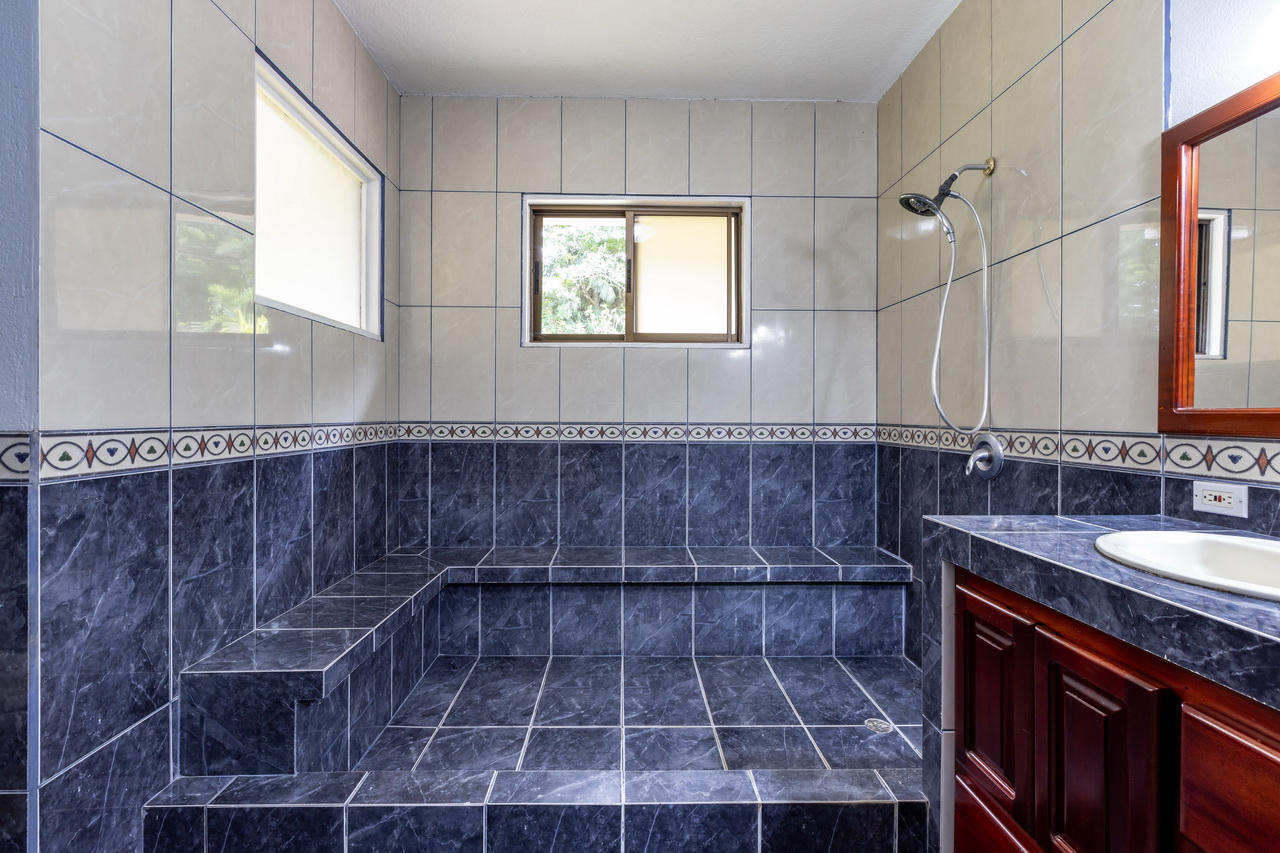 3 bed Single Family Homes For Sale in Atenas, Alajuela - thumb 10