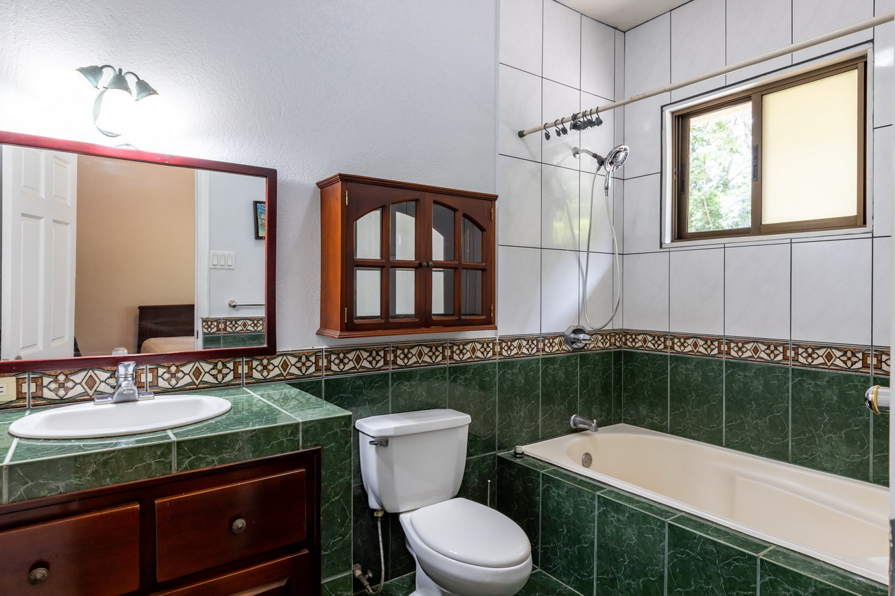 3 bed Single Family Homes For Sale in Atenas, Alajuela - thumb 23