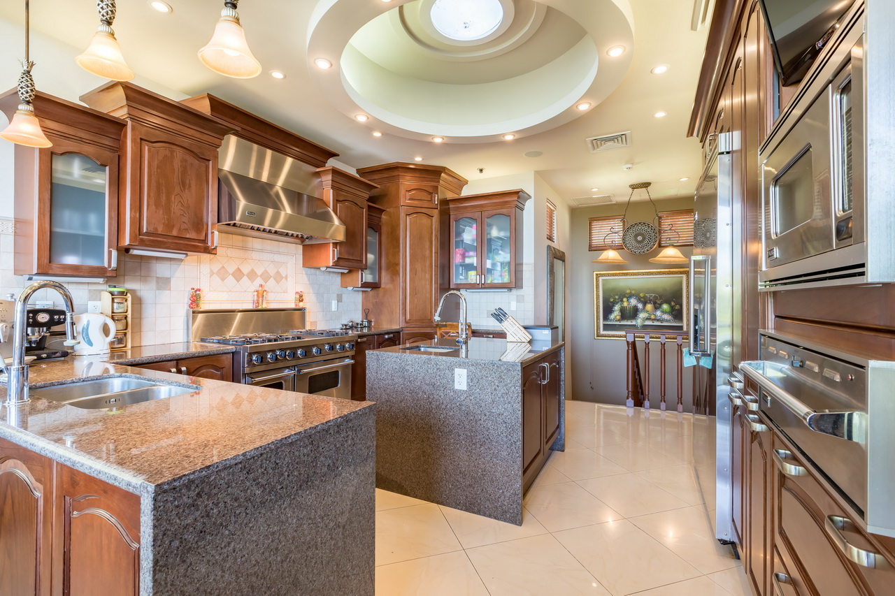 5 bed Single Family Homes For Sale in Santa Ana, San Jose - thumb 14