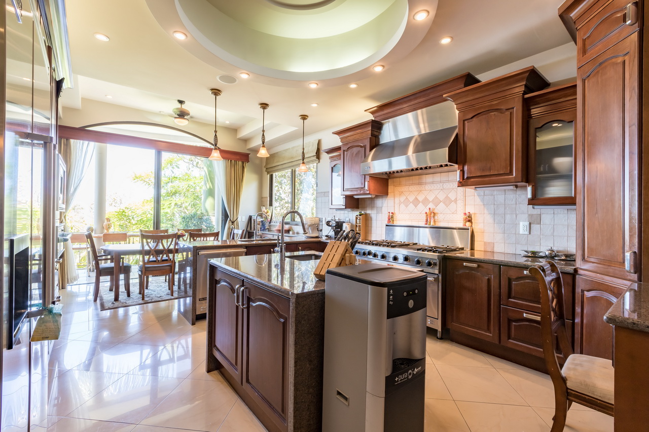 5 bed Single Family Homes For Sale in Santa Ana, San Jose - thumb 19