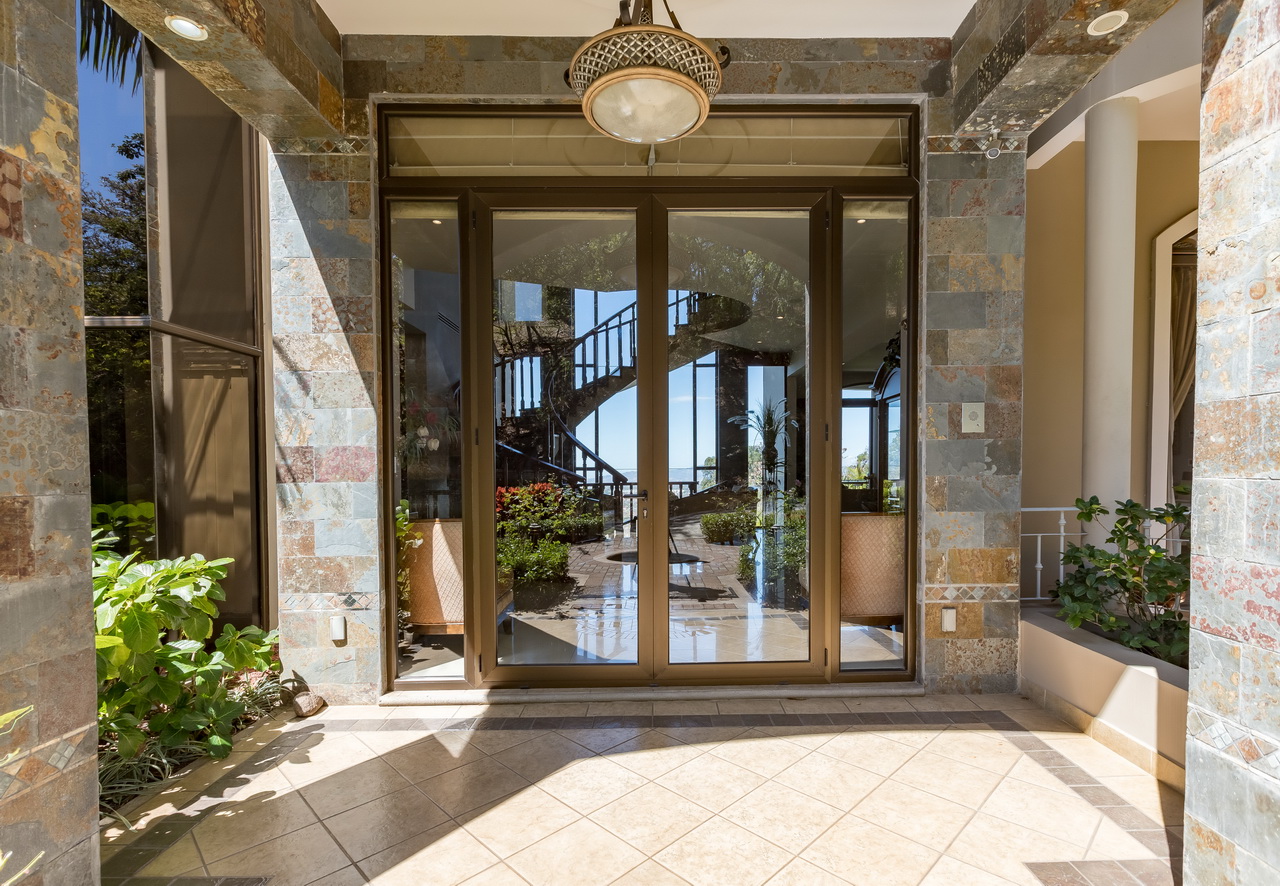 5 bed Single Family Homes For Sale in Santa Ana, San Jose - thumb 25