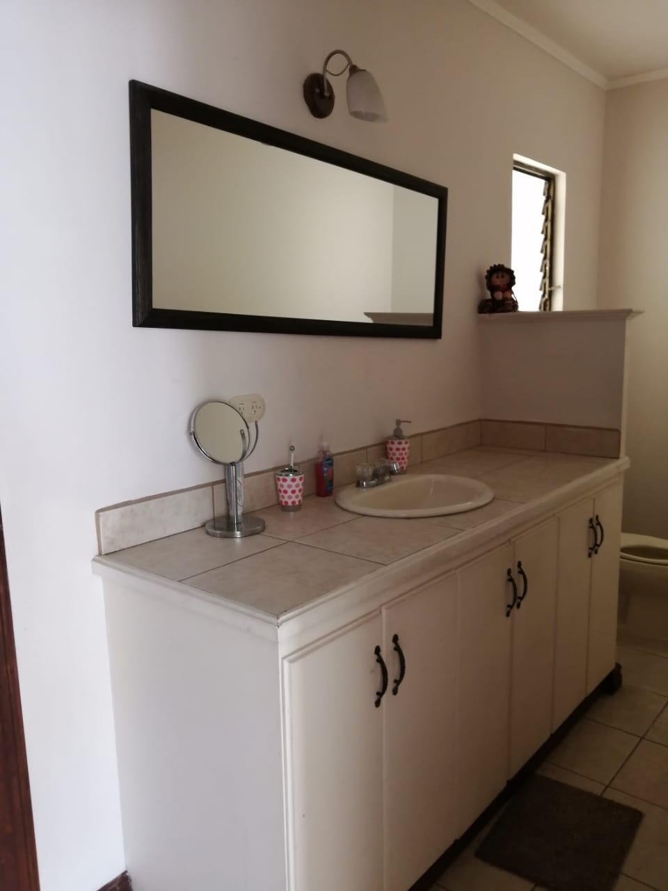 4 bed Single Family Homes For Sale in Curridabat, San Jose - thumb 14