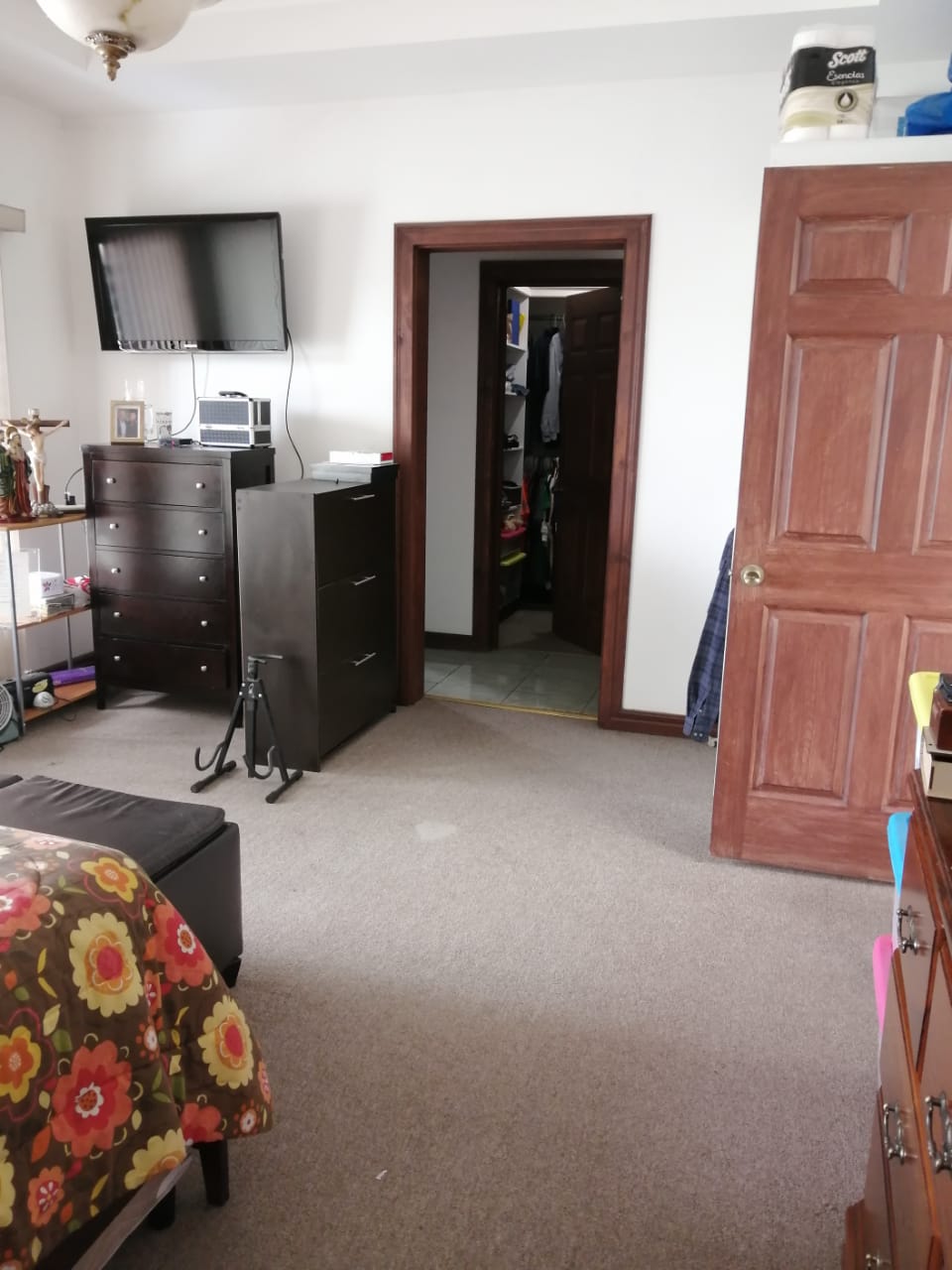 4 bed Single Family Homes For Sale in Curridabat, San Jose - thumb 16