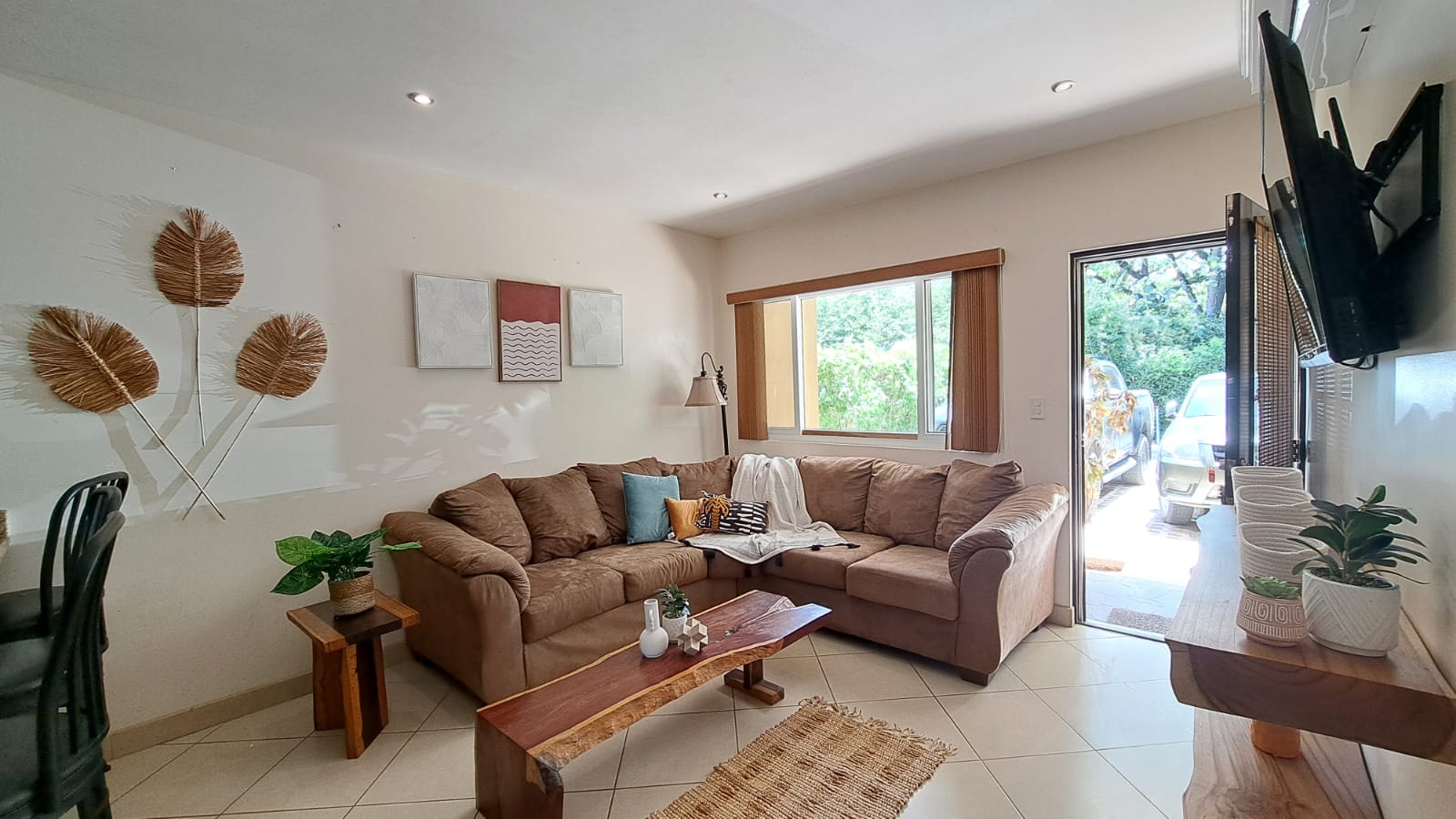 2 bed Condo For Sale in Tamarindo, Guanacaste - thumb 2