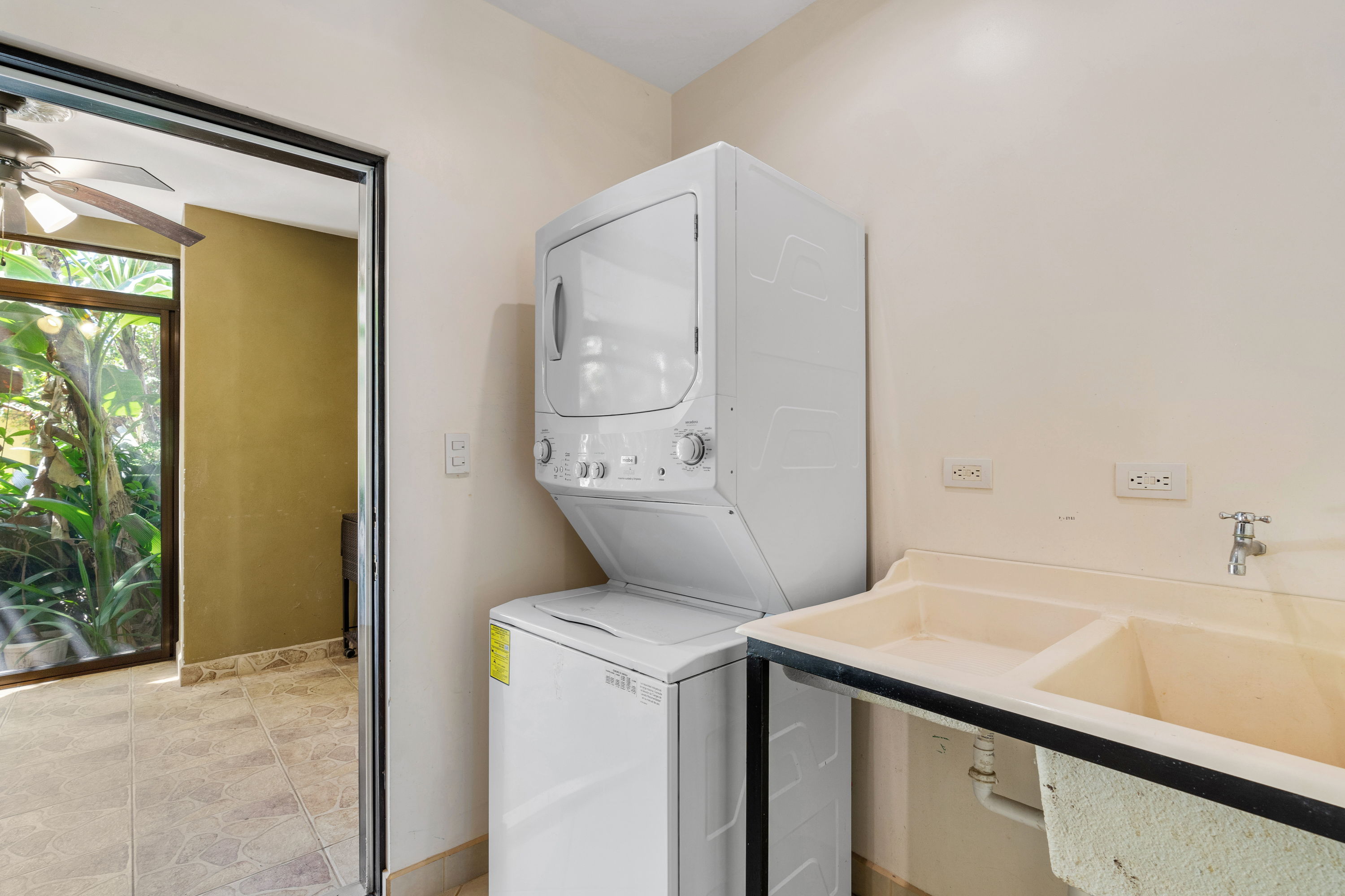 2 bed Condo For Sale in Tamarindo, Guanacaste - thumb 14