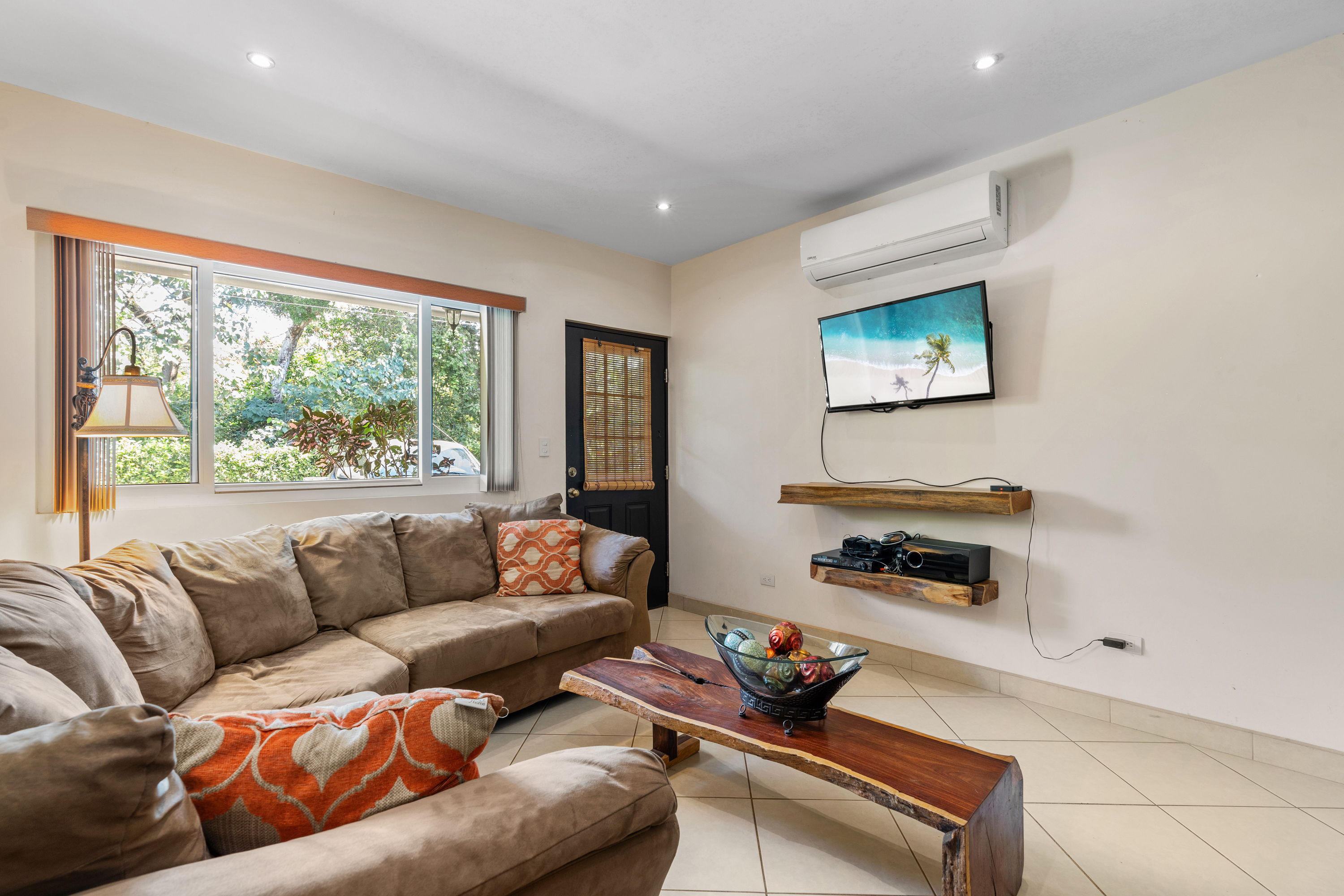 2 bed Condo For Sale in Tamarindo, Guanacaste - thumb 4