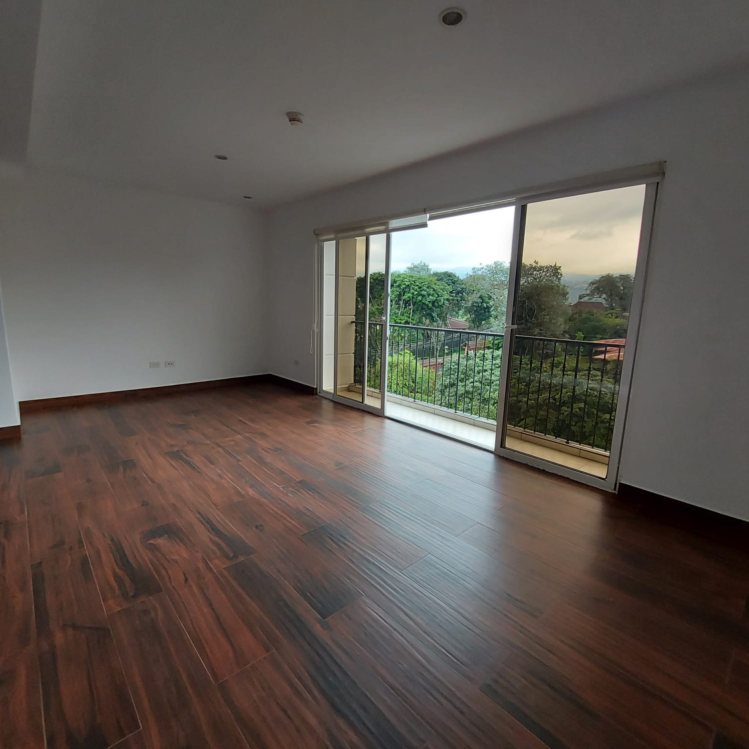 2 bed Condo For Sale in Granadilla, San Jose - thumb 4