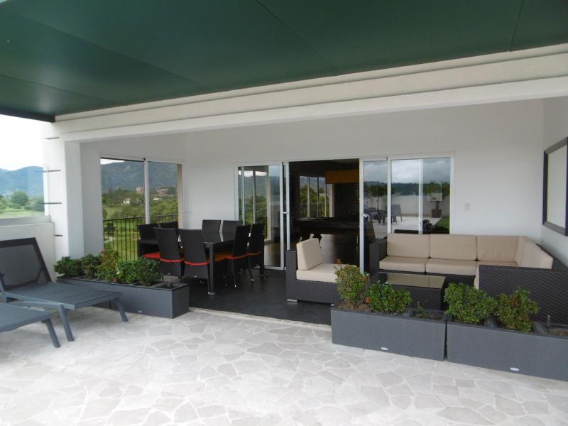 2 bed Condo For Sale in Granadilla, San Jose - thumb 16