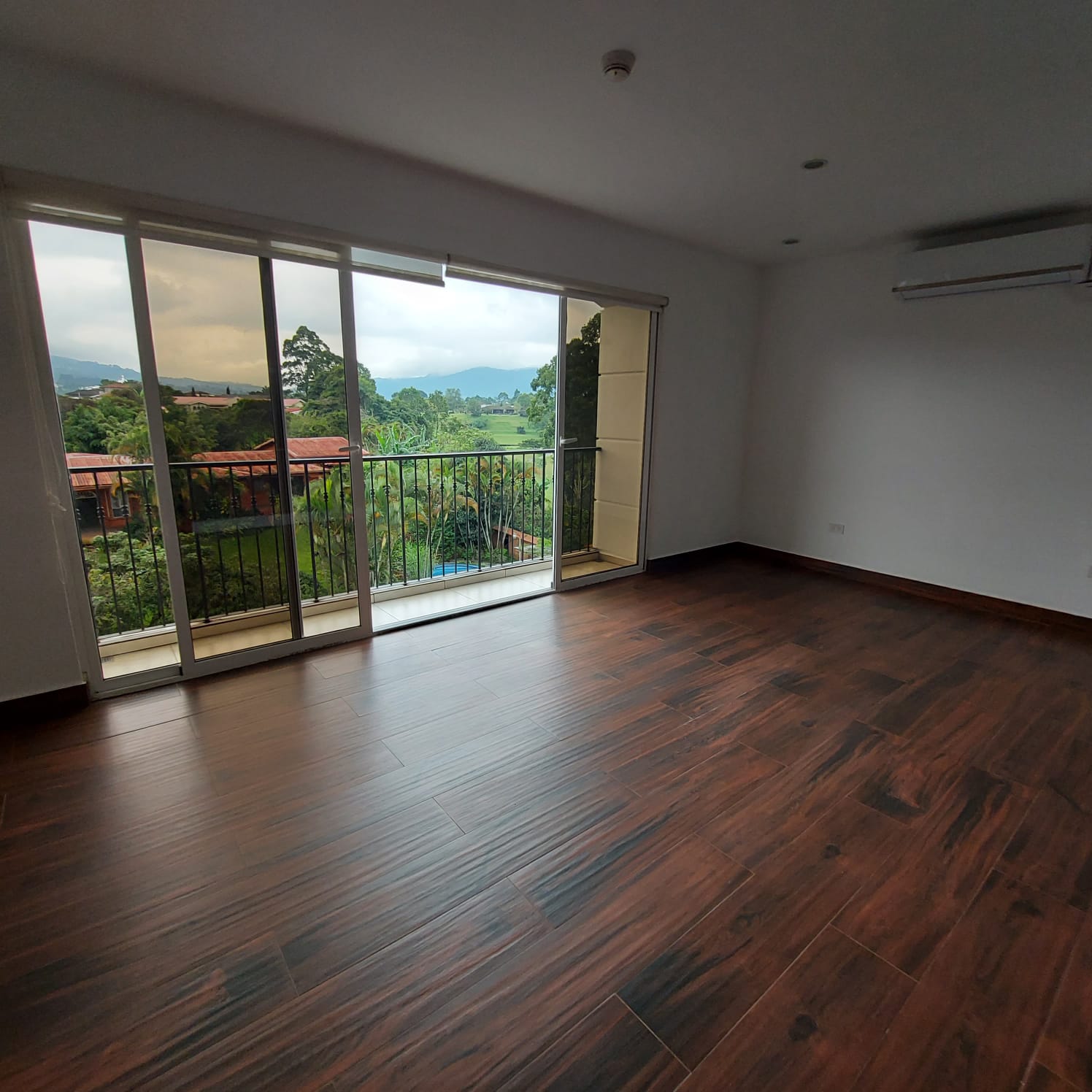 2 bed Condo For Sale in Granadilla, San Jose - thumb 3
