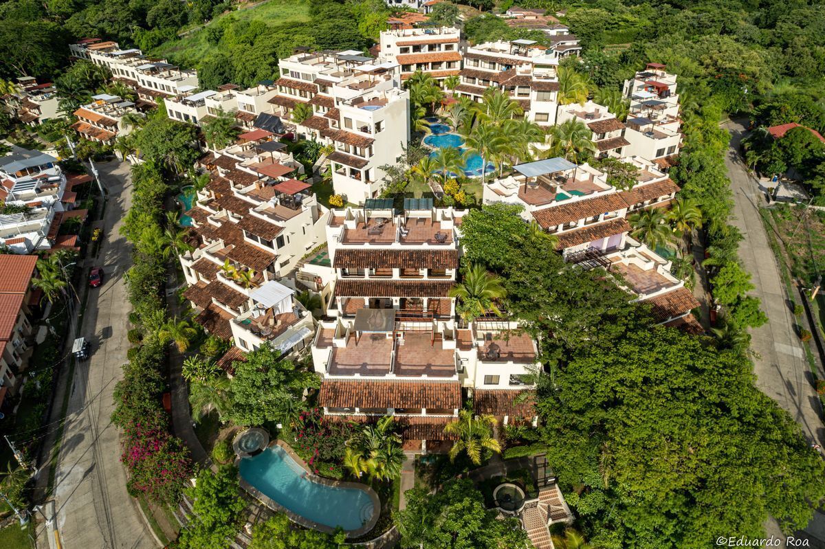 2 bed Condo For Sale in Playas Del Coco, Guanacaste - thumb 1