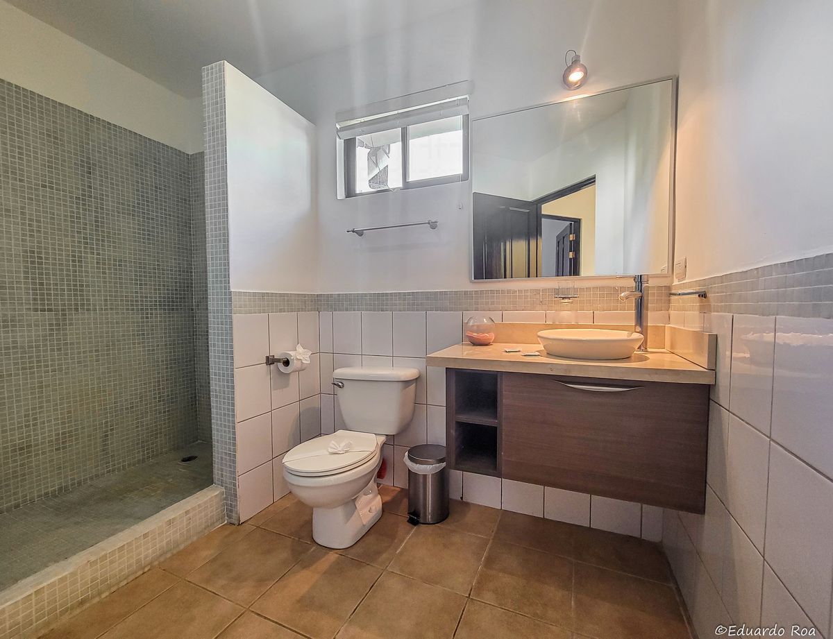 2 bed Condo For Sale in Playas Del Coco, Guanacaste - thumb 4