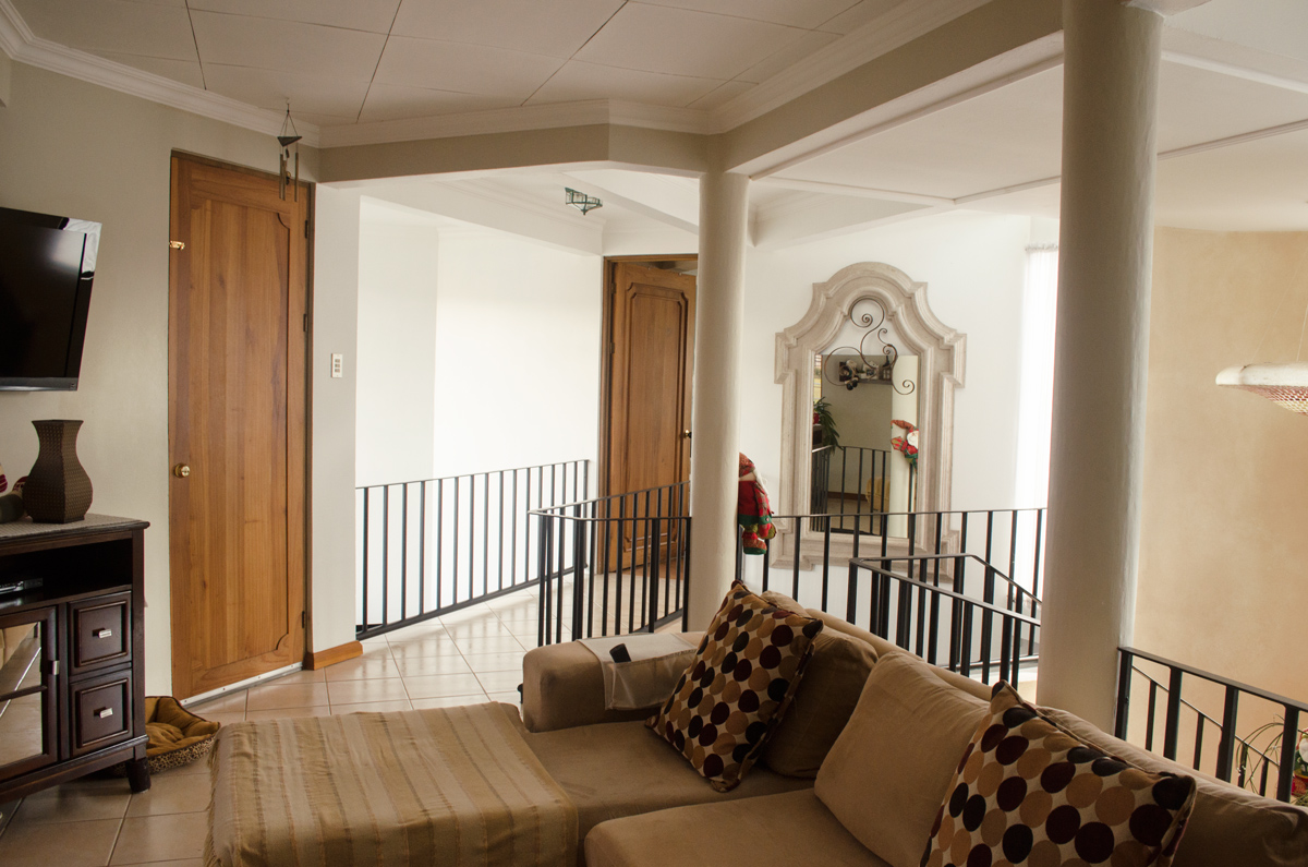 3 bed Single Family Homes For Sale in Curridabat, San Jose - thumb 7