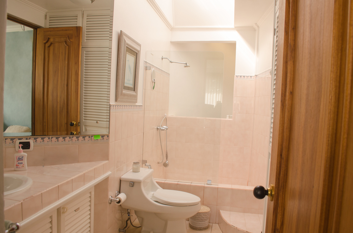 3 bed Single Family Homes For Sale in Curridabat, San Jose - thumb 5