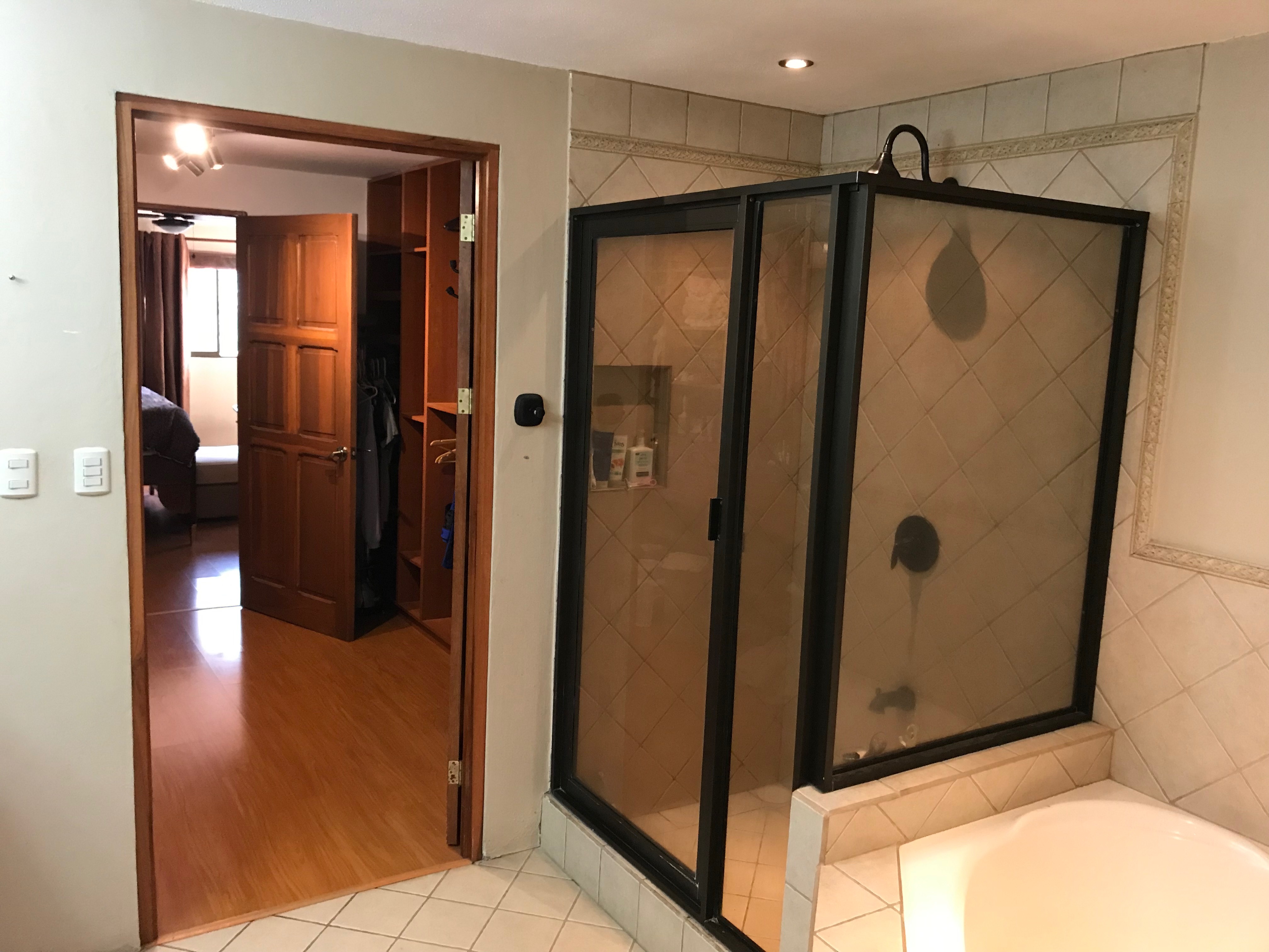 5 bed Single Family Homes For Sale in Moravia, San Jose - thumb 3