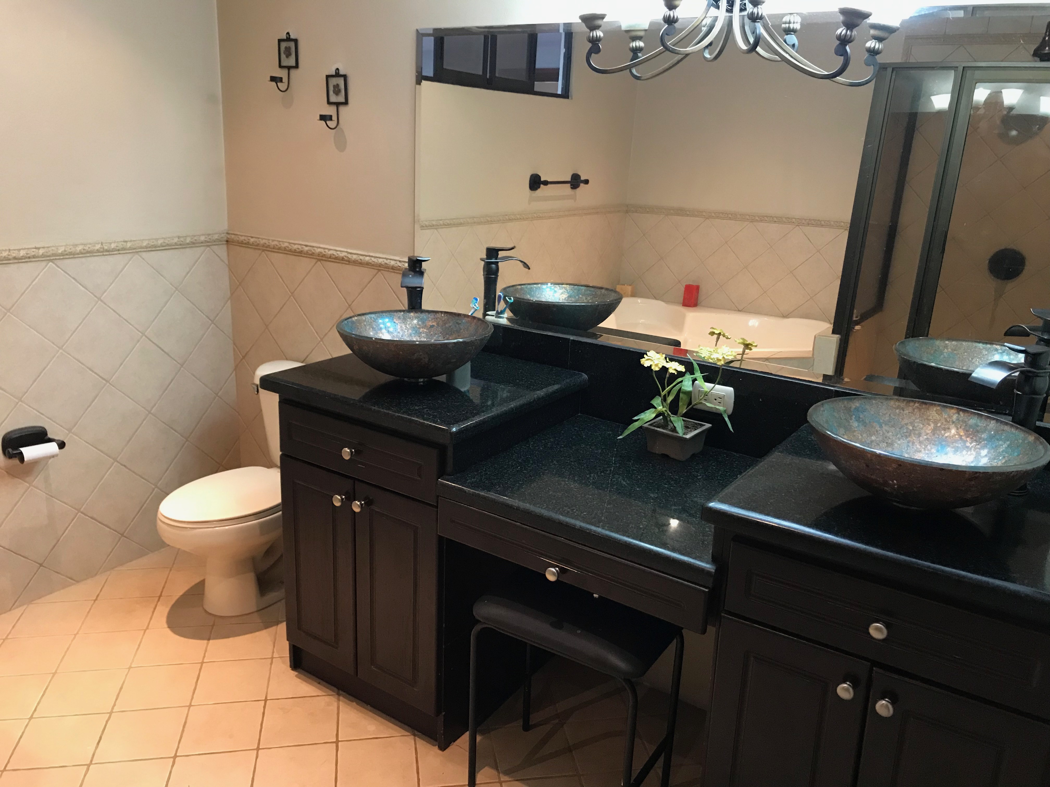 5 bed Single Family Homes For Sale in Moravia, San Jose - thumb 2